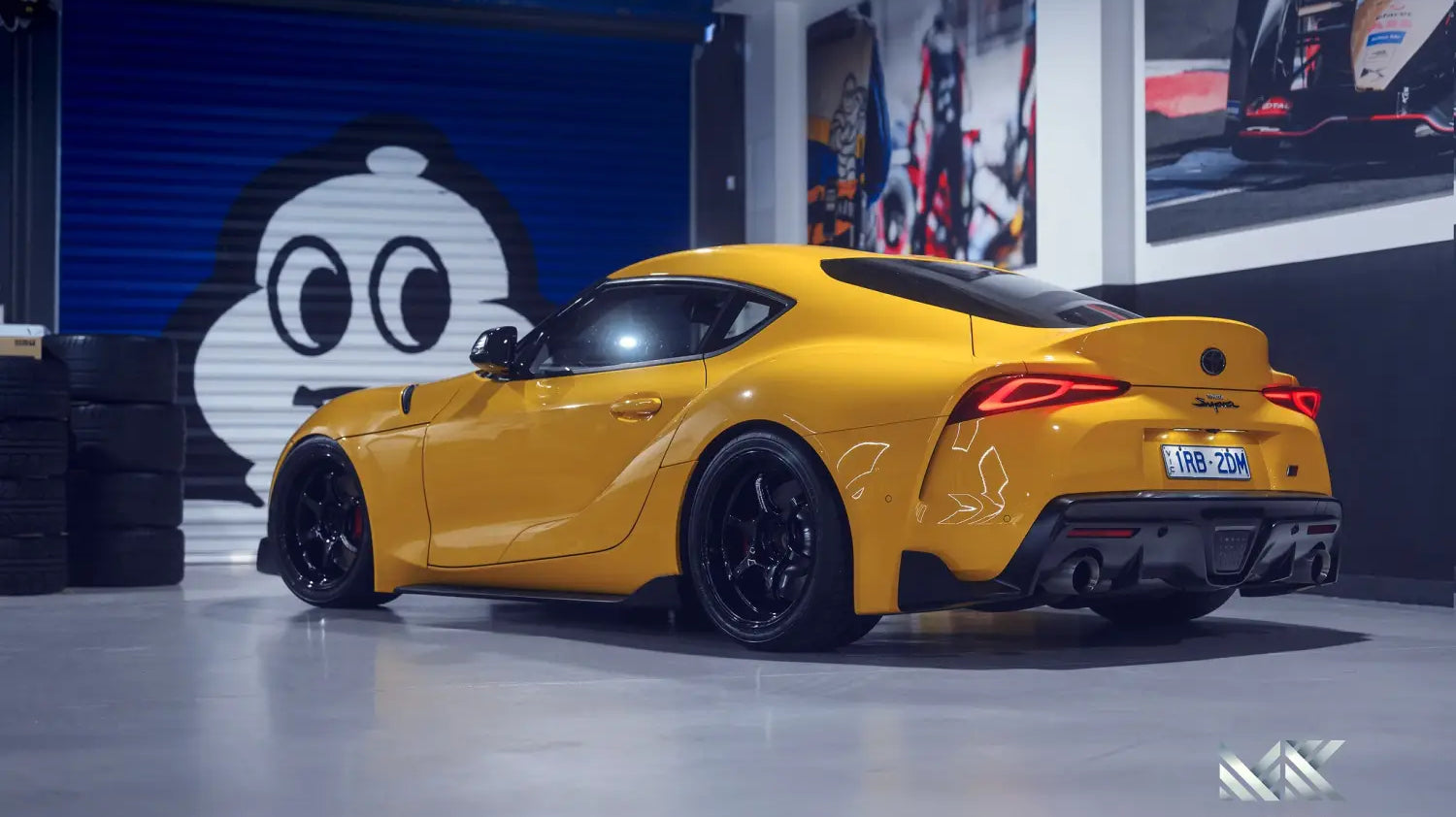 A90 SUPRA X ADVAN R6