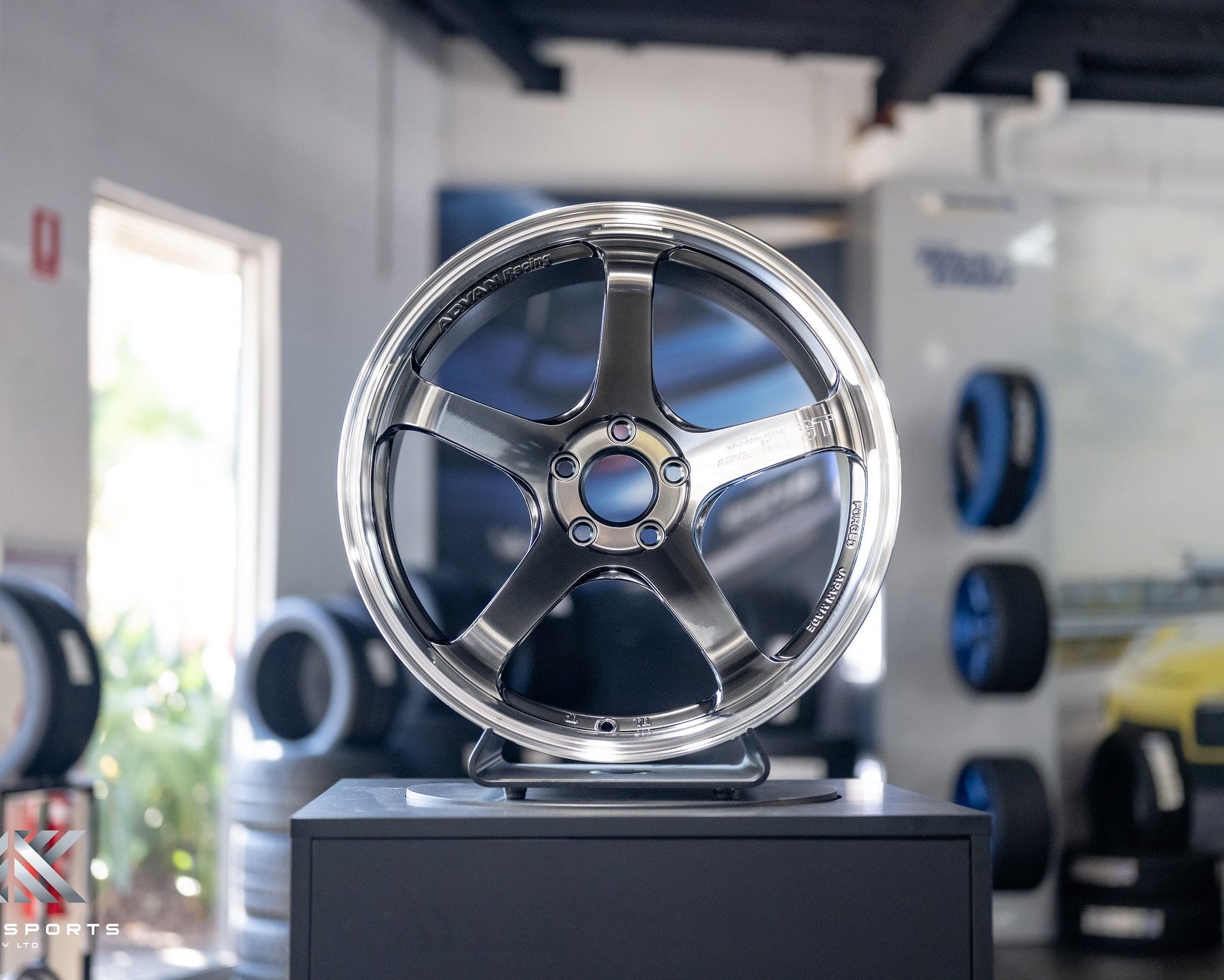 Advan GT Beyond 18’’ 5x112 - 18x8 + 42 C1 5x112 / Hyper