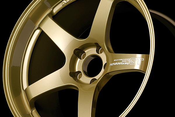 Advan GT Premium for R35 GT-R - F: 20x10 + 35 R: 20x12 + 20
