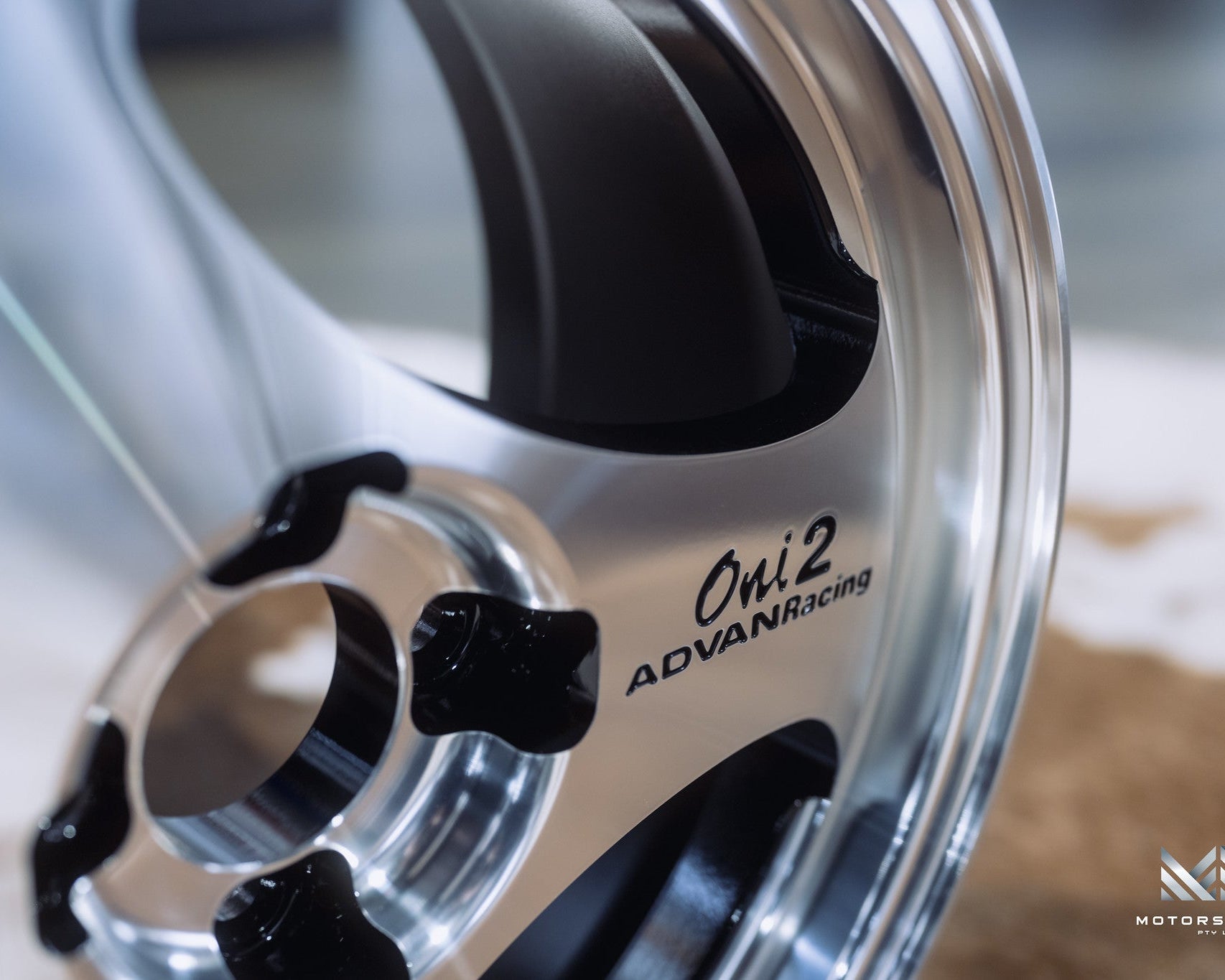 Advan Racing Oni2 - Wheels