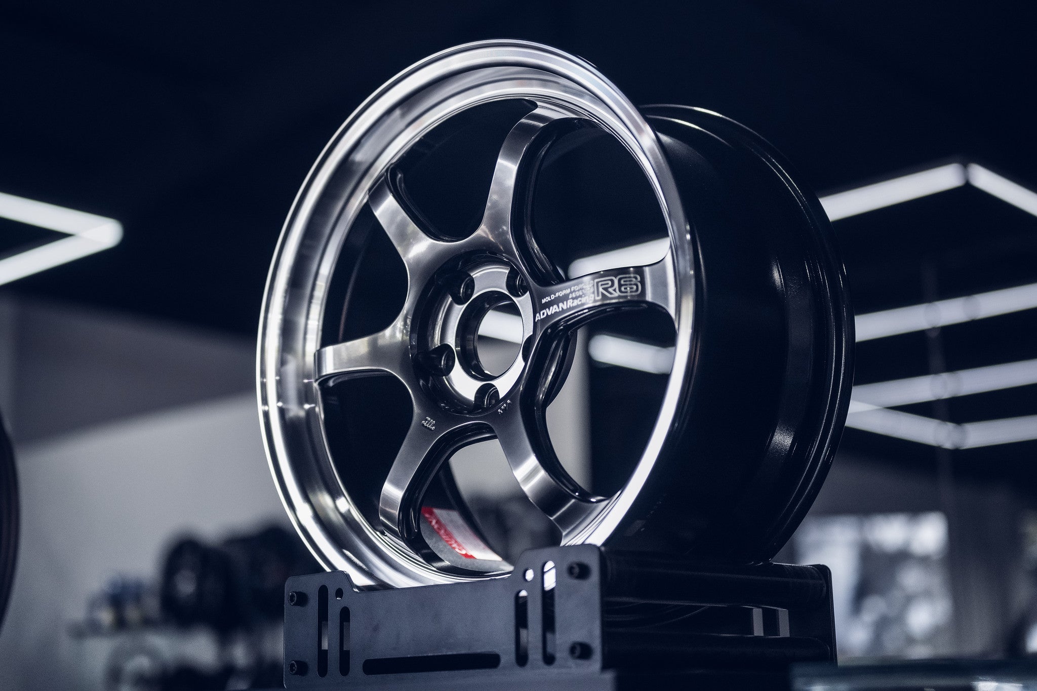 Advan Racing R6 5x112 - Wheels