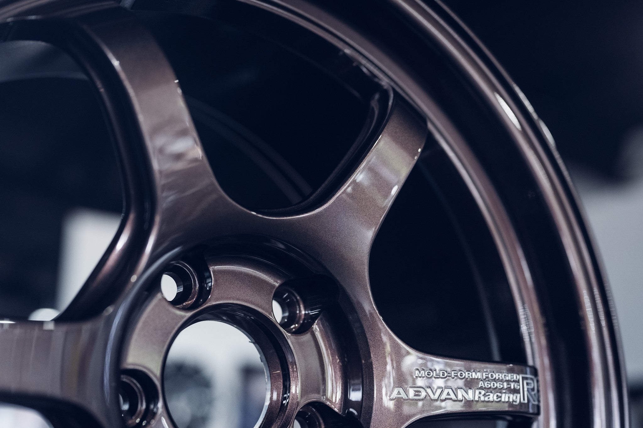 Advan Racing R6 5x112 - Wheels