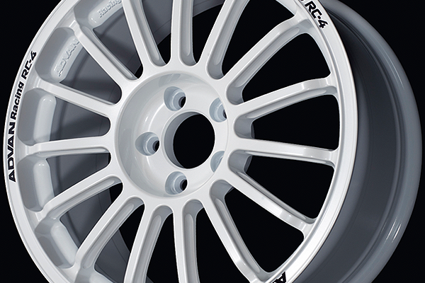 Advan Racing RC-4 15’’ - 15x6 +40 4x100 / Rally White (RW)