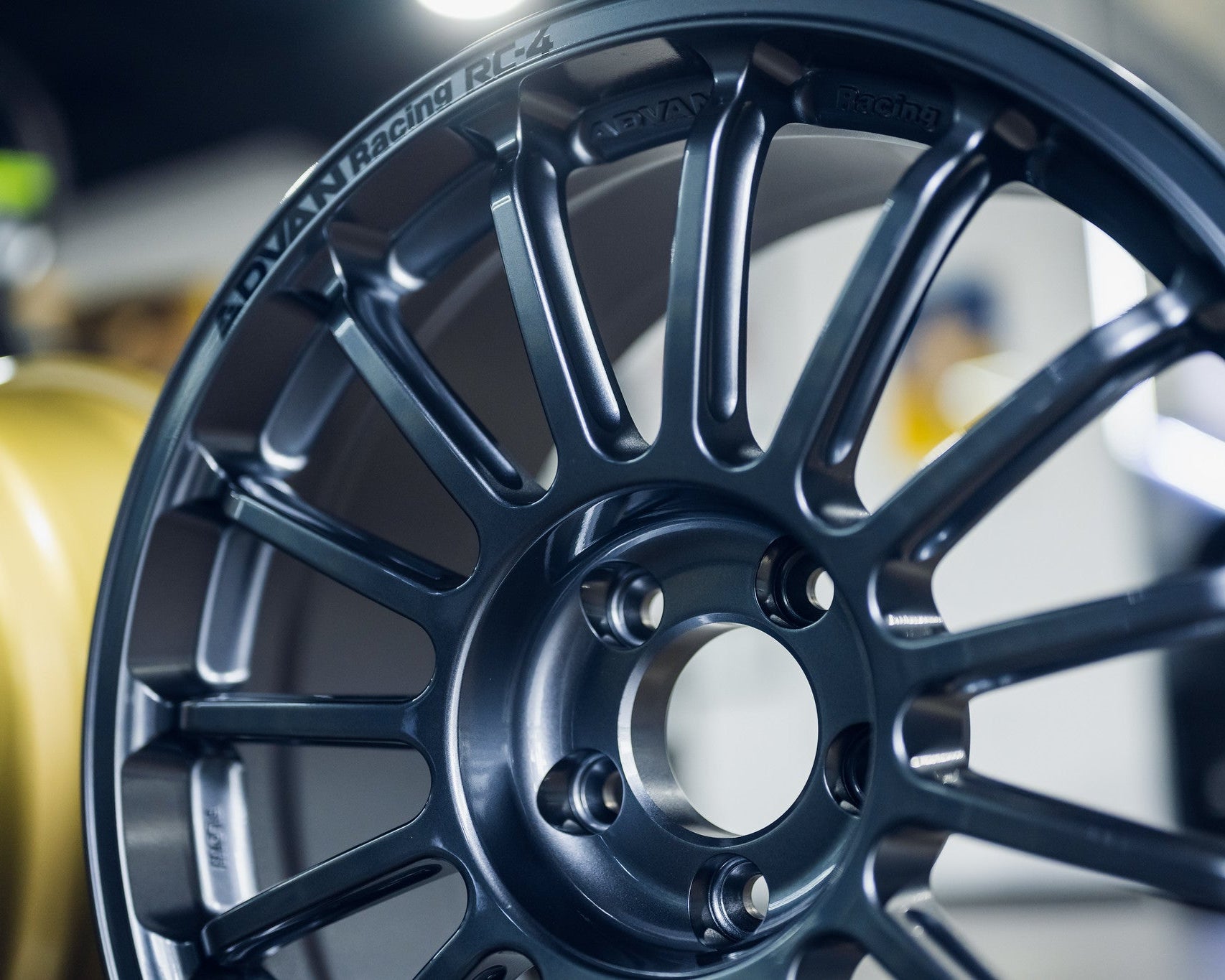 Advan Racing RC-4 18’’ - Wheels