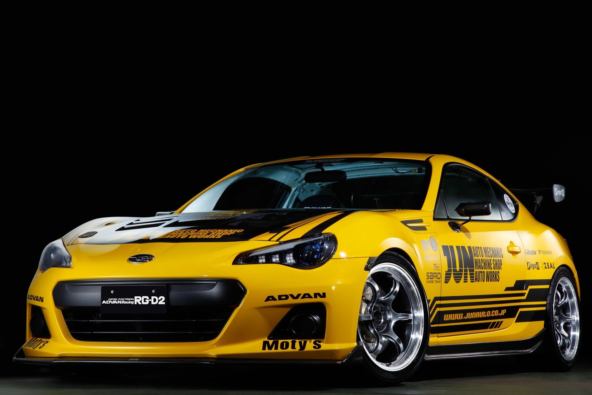 Advan Racing RG-D2 5x100 - Wheels