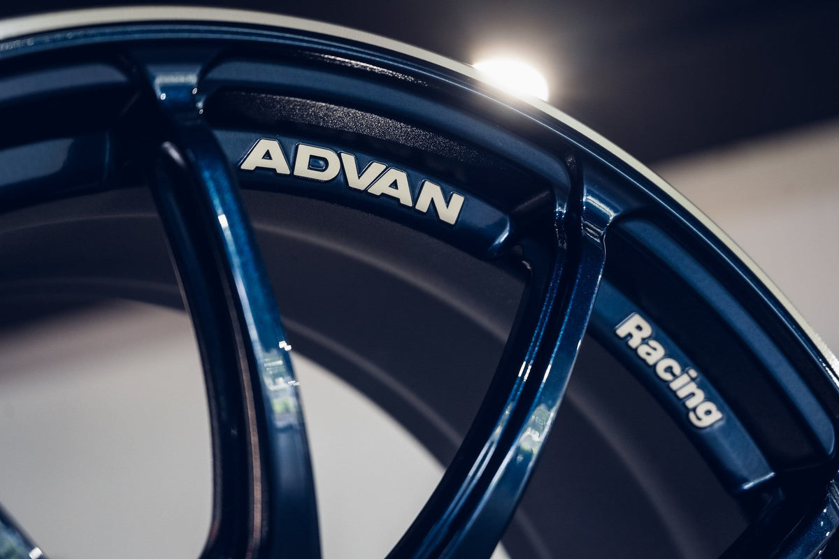 Advan Racing RZII 5x114.3 - Wheels