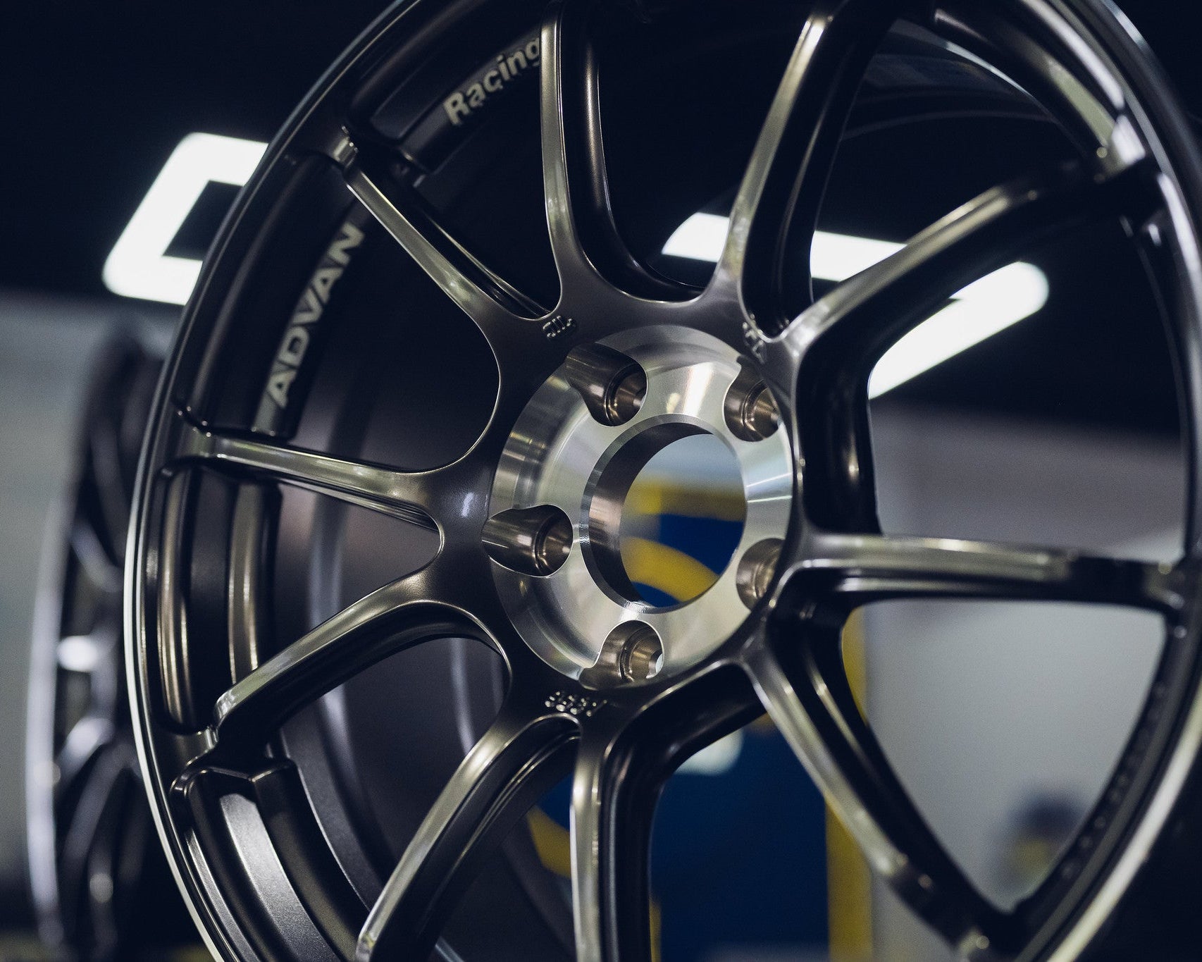 Advan Racing RZIII 5x112 - Wheels