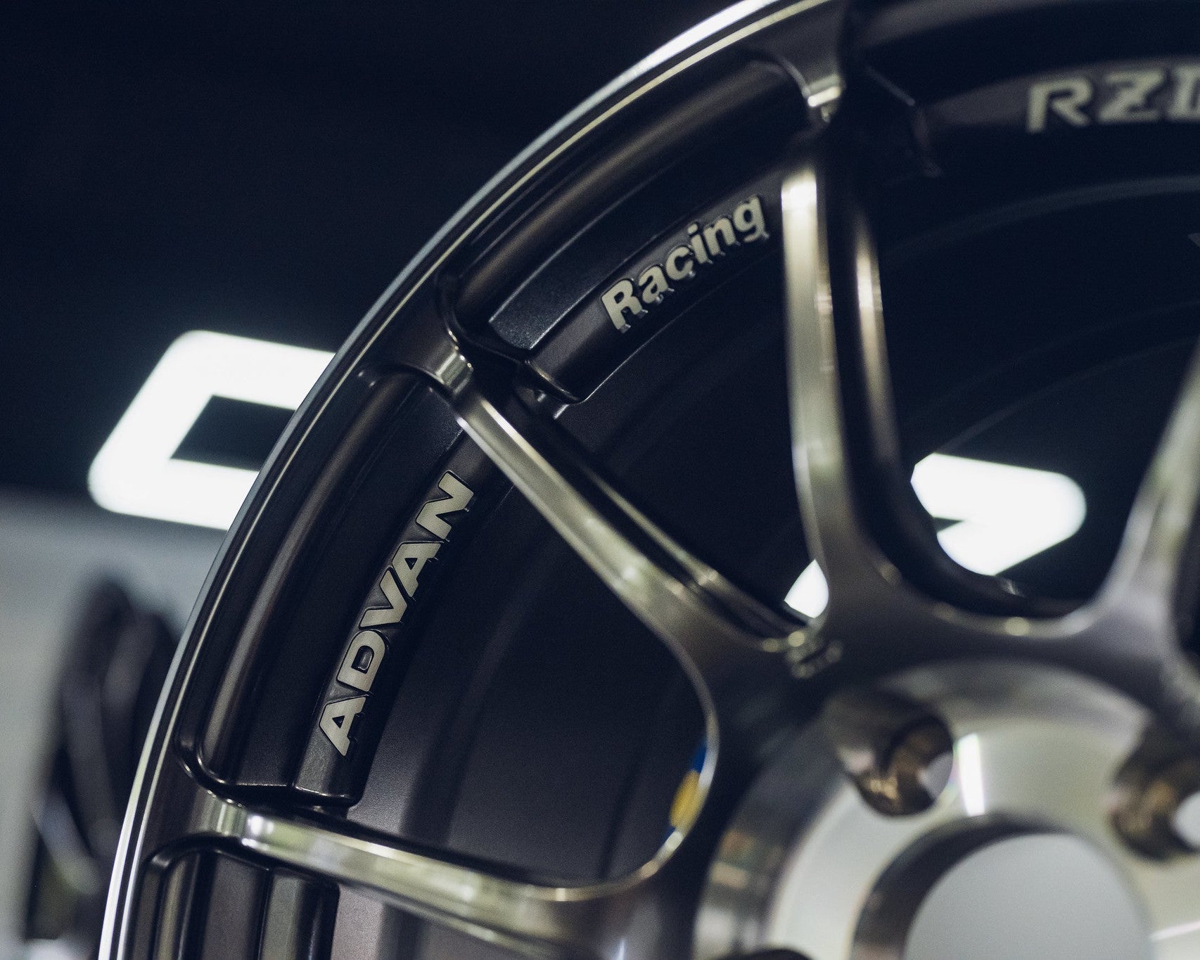 Advan Racing RZIII 5x112 - Wheels