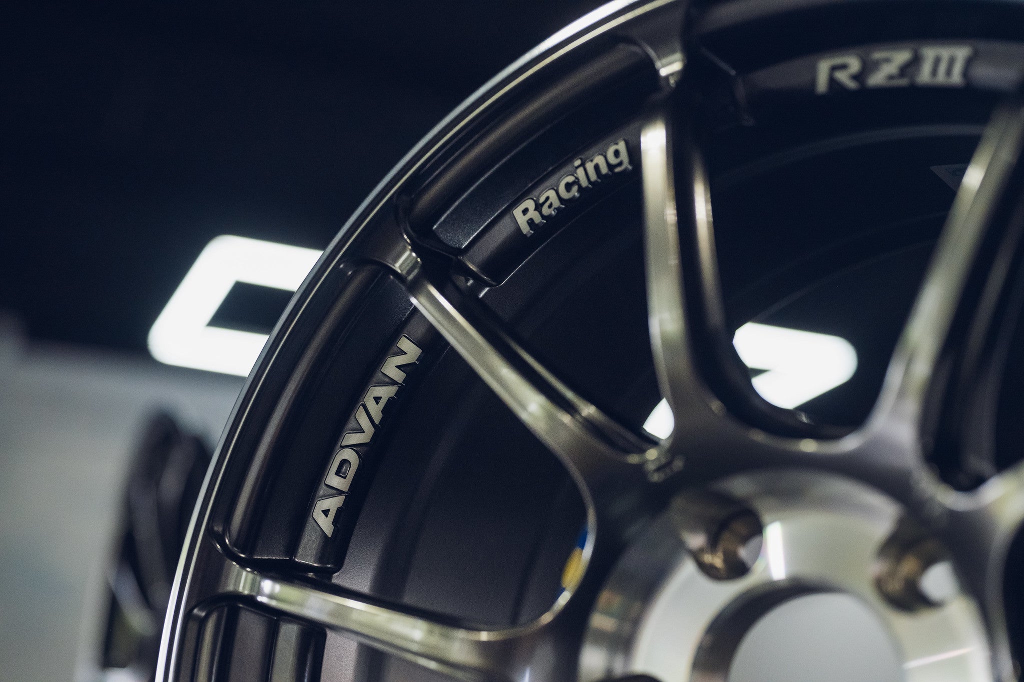 Advan Racing RZIII 5x120 - Wheels