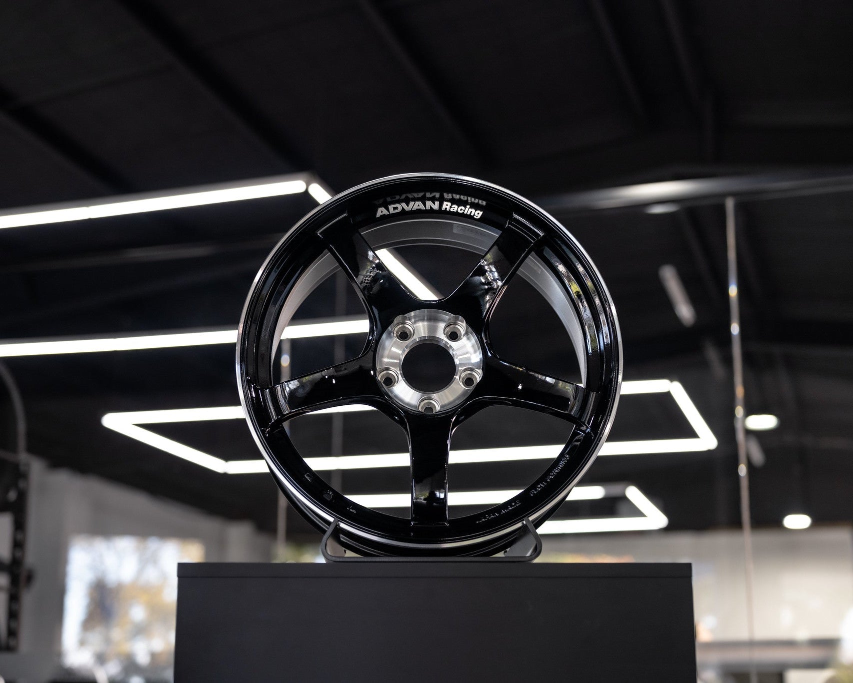 Advan TC-4 SE 17’’ - Wheels
