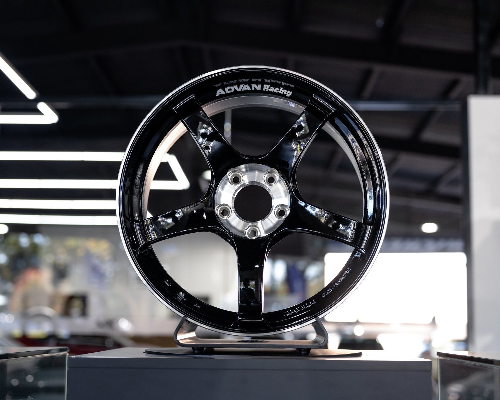 Advan TC-4 SE 17’’ - Wheels