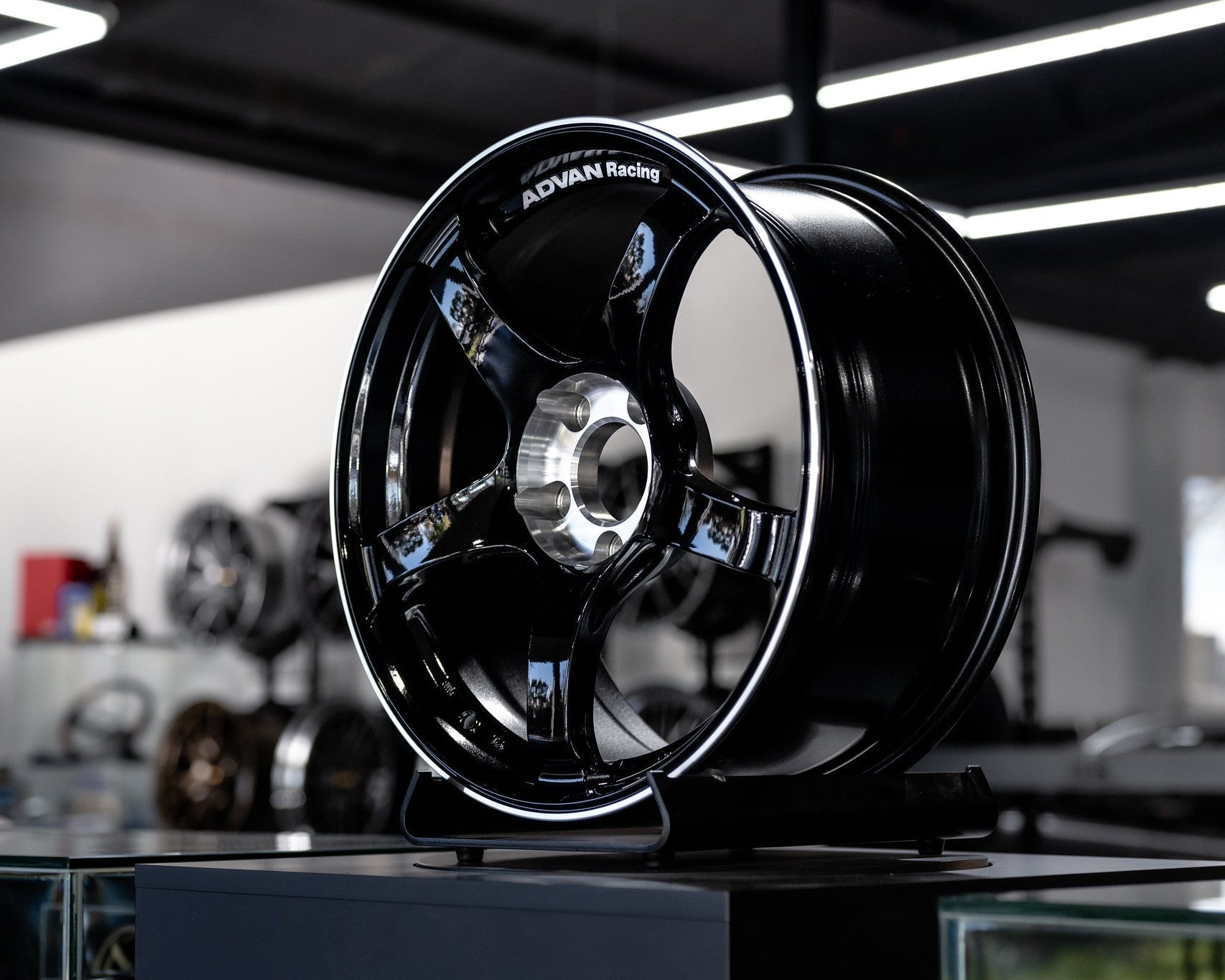 Advan TC-4 SE 5x114.3 - Wheels