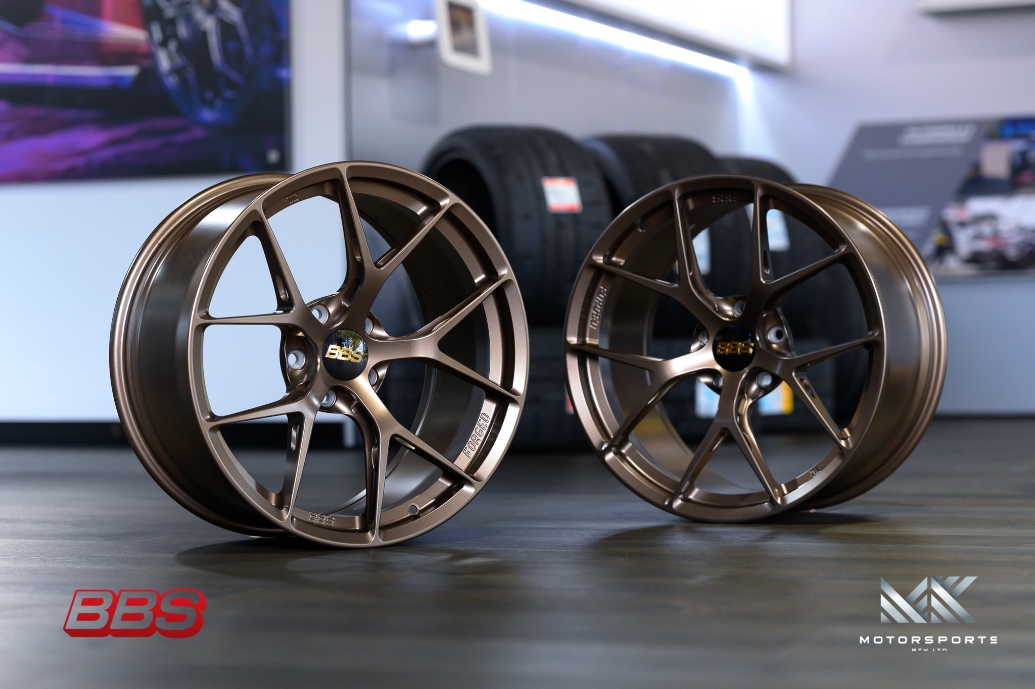 BBS F1？ ホイールタイヤサイズ：26.0×15.0-13 GOODYEAR