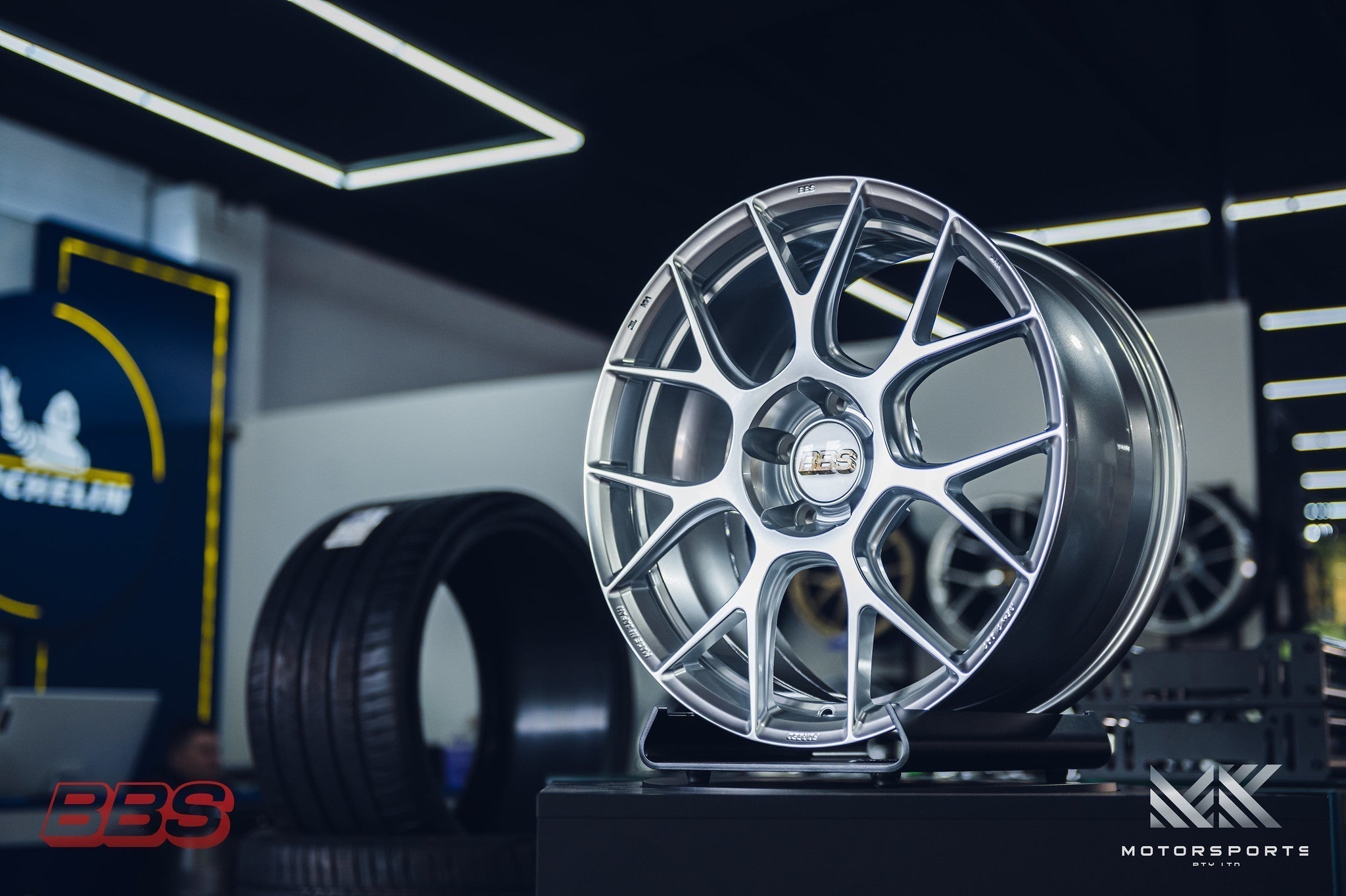 BBS RE-V7 19’’ 5x114.3 - RE-V7069 19x7.5 + 38 5x114.3