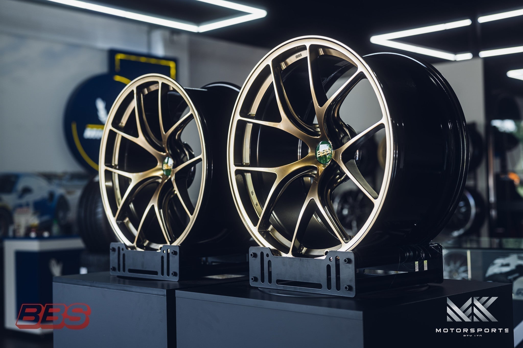 BBS RI-D 5x114.3 - RI005 19x8.5 +43 5x114.3 / Diamond Gold