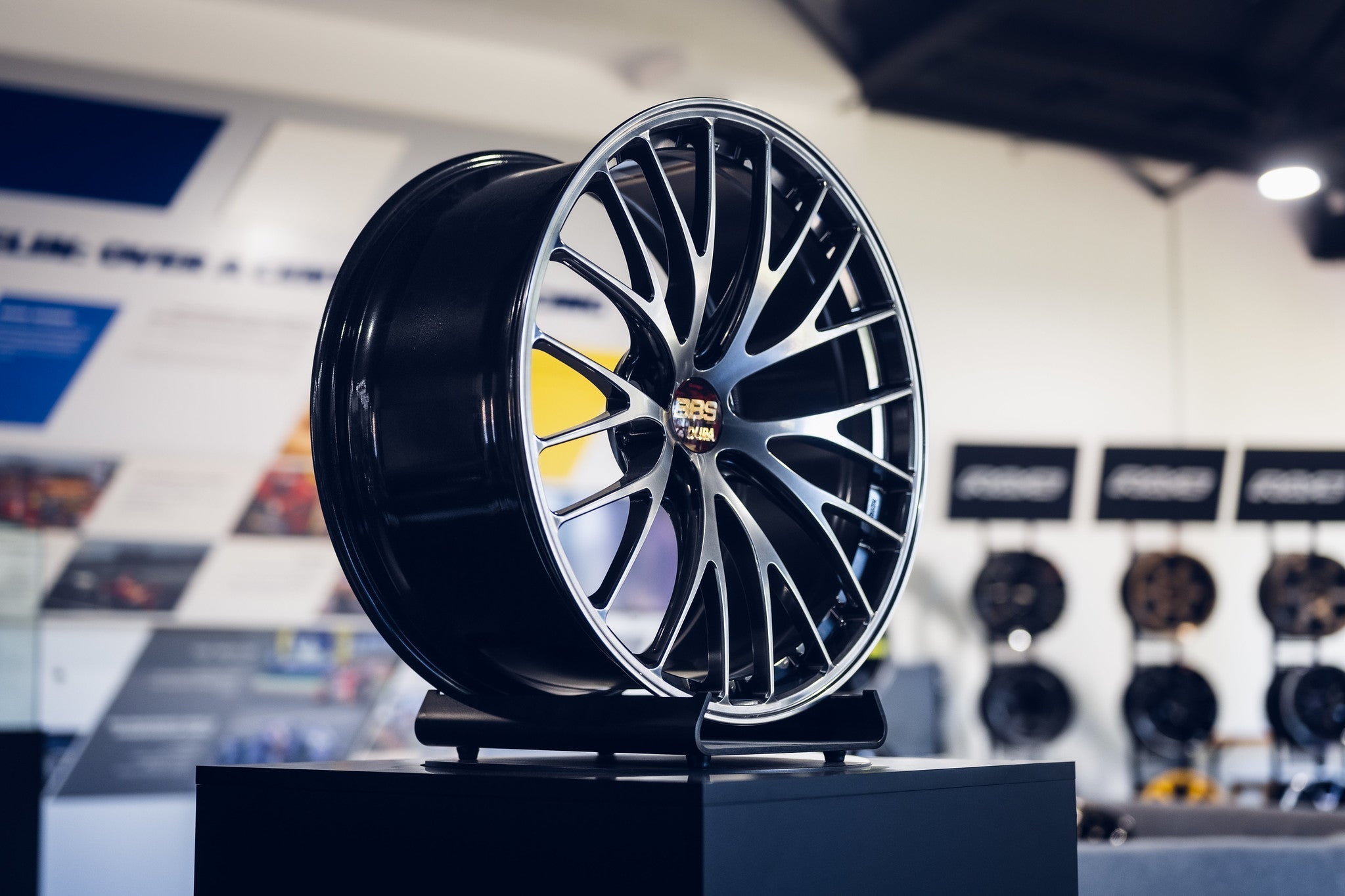 BBS RZ-D - RZ017 - 19x8.5 +43 5x114.3 / Diamond Black (DB)