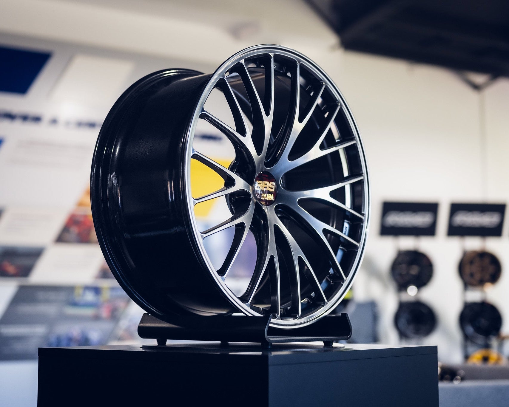 BBS RZ-D - RZ017 - 19x8.5 +43 5x114.3 / Diamond Black (DB)