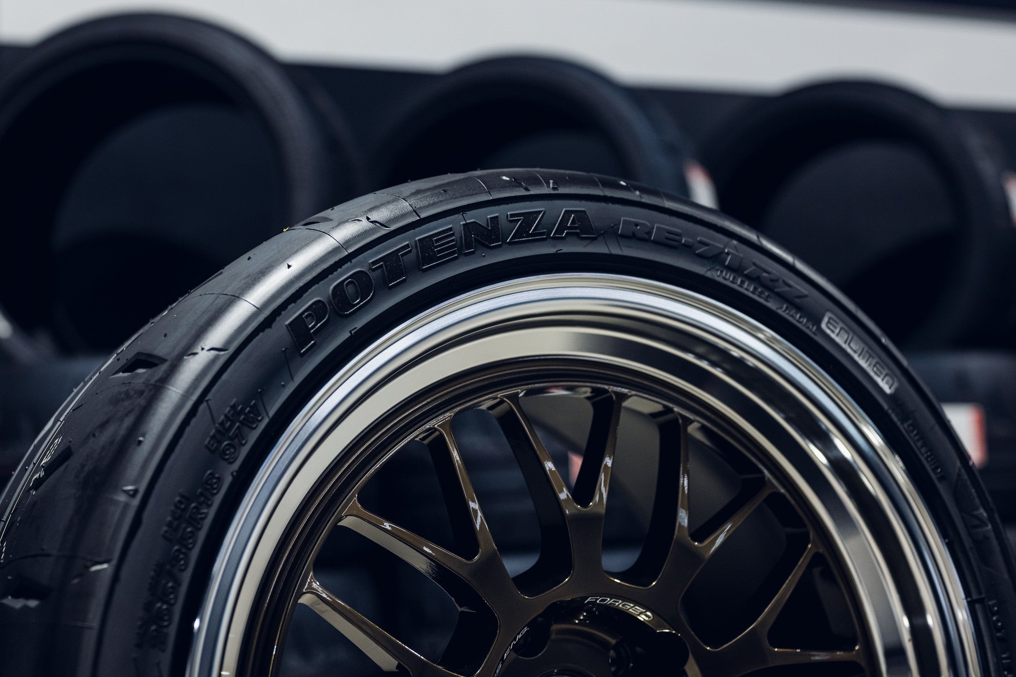 Bridgestone Potenza RE-71RZ 18’’ - Tyres
