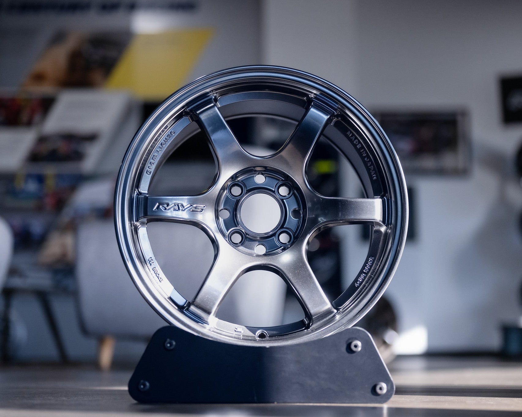 gramLIGHTS 57DR 15’’ - 15x8 +35 4x100 / Grace Silver (GT)