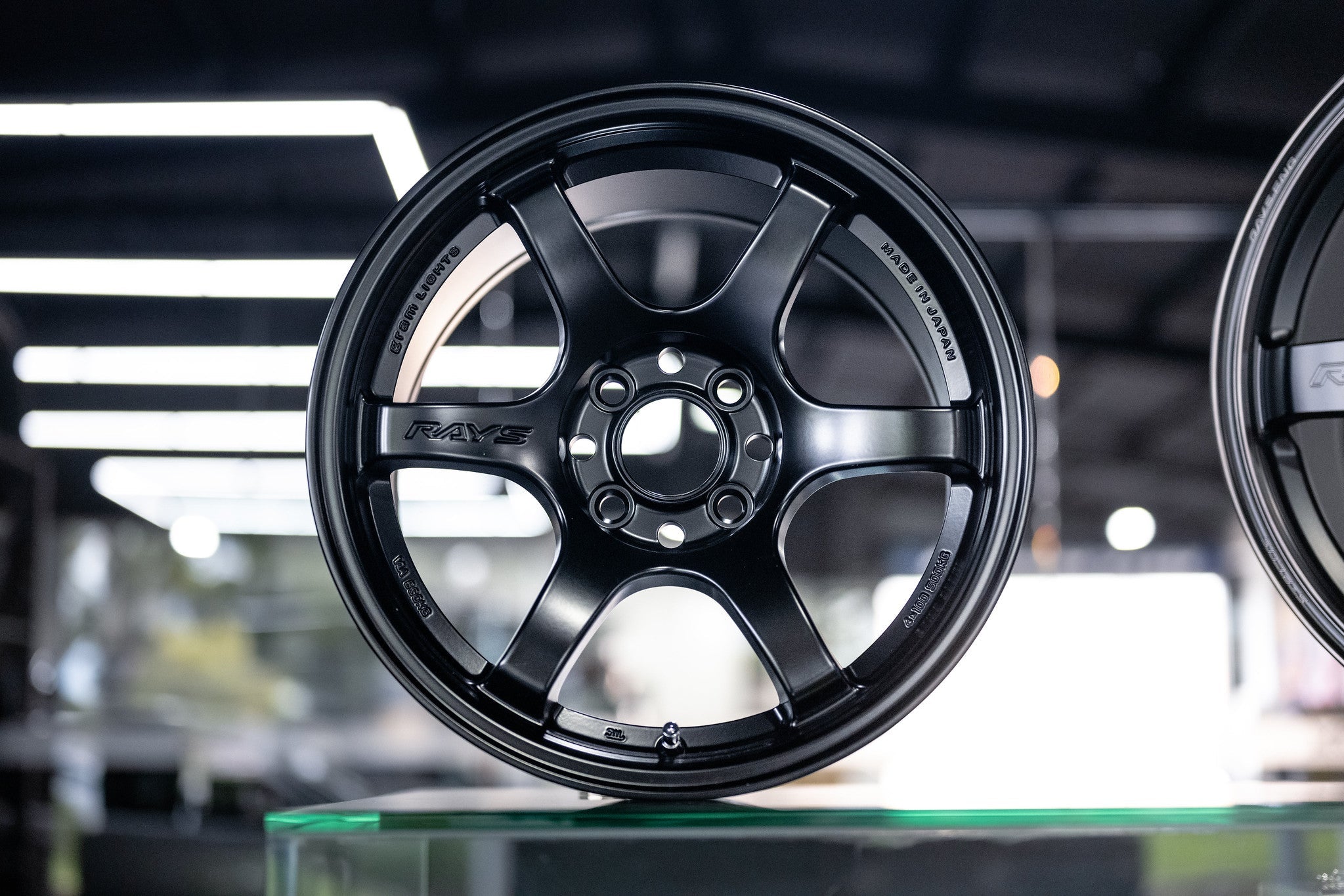 gramLIGHTS 57DR 15’’ - 15x8 +35 4x100 / Semigloss Black
