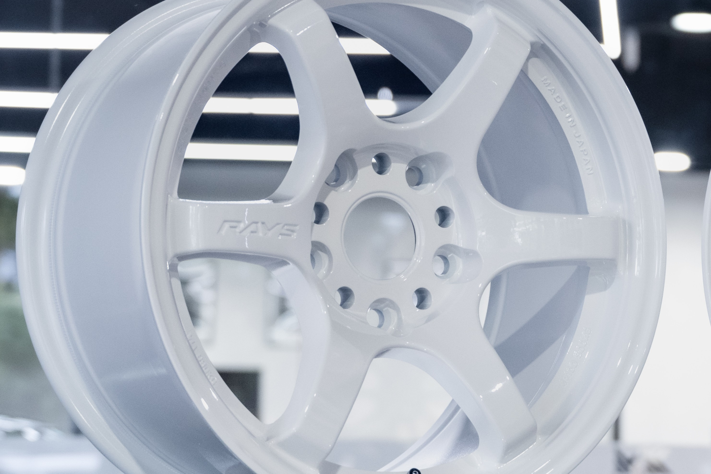 gramLIGHTS 57DR 15’’ - 15x8 +35 5x114.3 / White (WH)