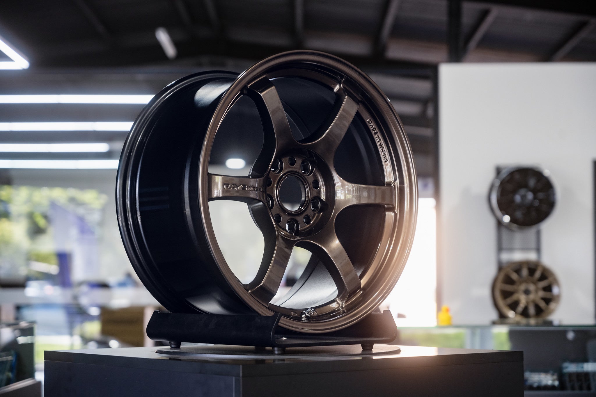 gramLIGHTS 57DR 17’’ - 17x9 +38 5x114.3 / HB - Wheels