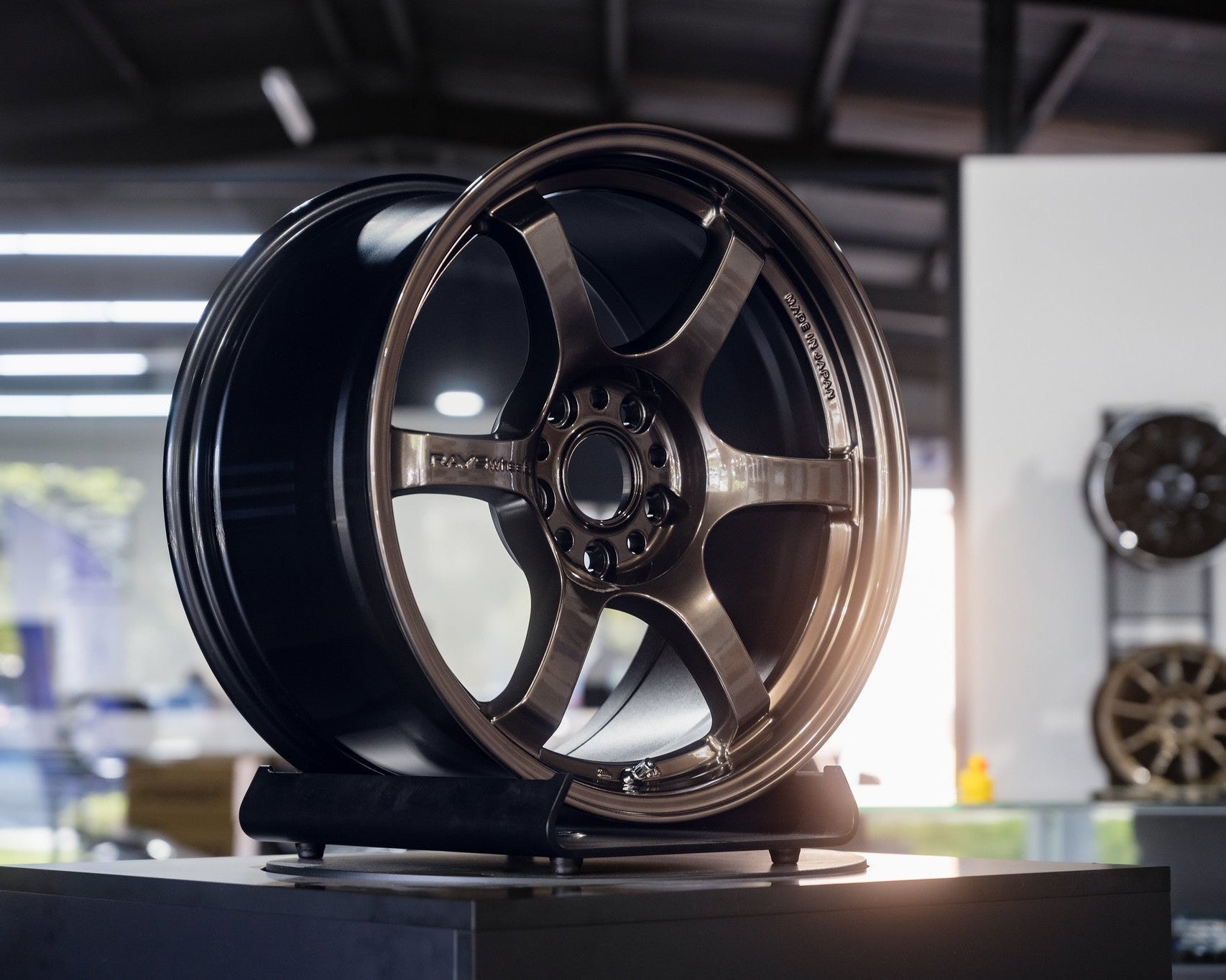 gramLIGHTS 57DR 17’’ - 17x9 +38 5x114.3 / HB - Wheels