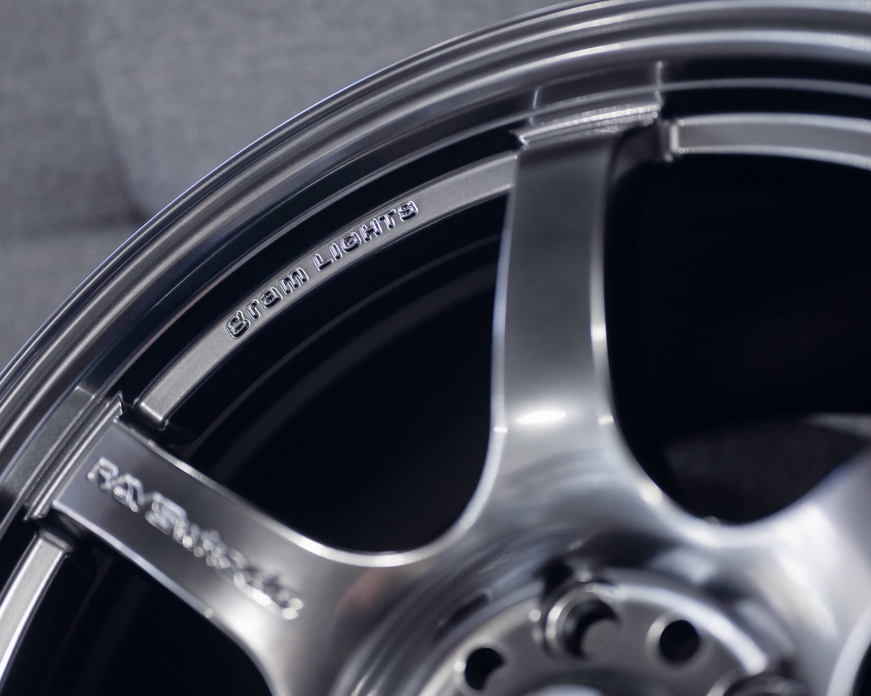 gramLIGHTS 57DR 18’’ - Wheels