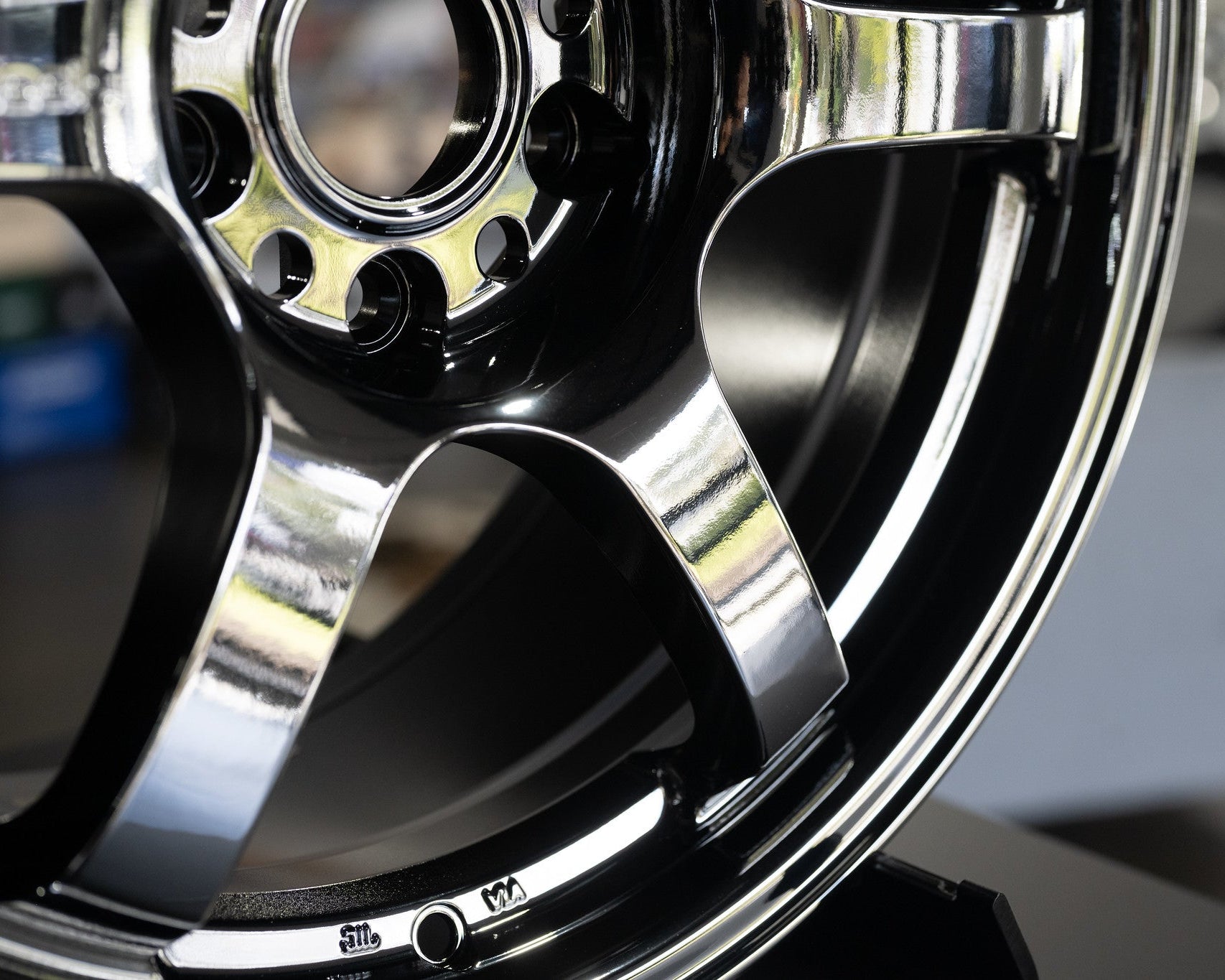 gramLIGHTS 57DR Limited RBC 18’’ - Wheels