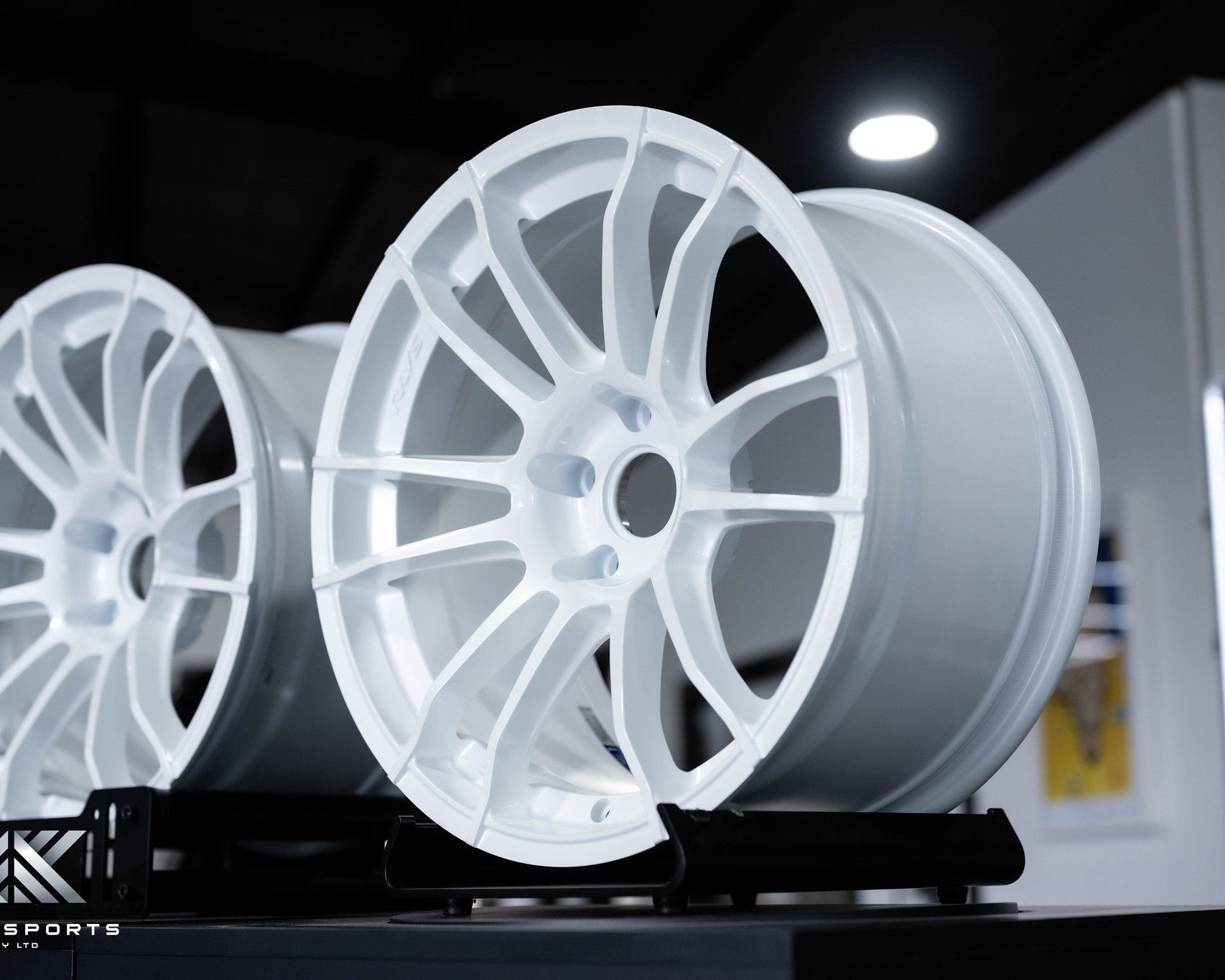 gramLIGHTS 57XR - 18x9.5 + 22 5x114.3 / Ceramic Pearl White