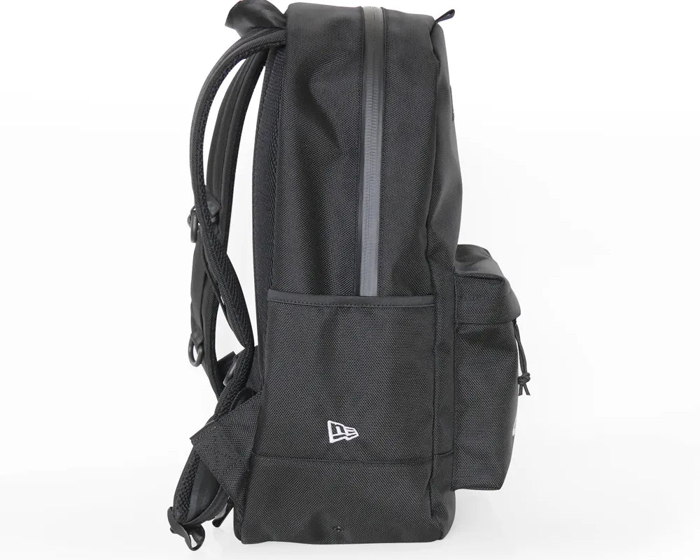 RAYSxNEW ERA BACKPACK 27L - Black - Merchandise