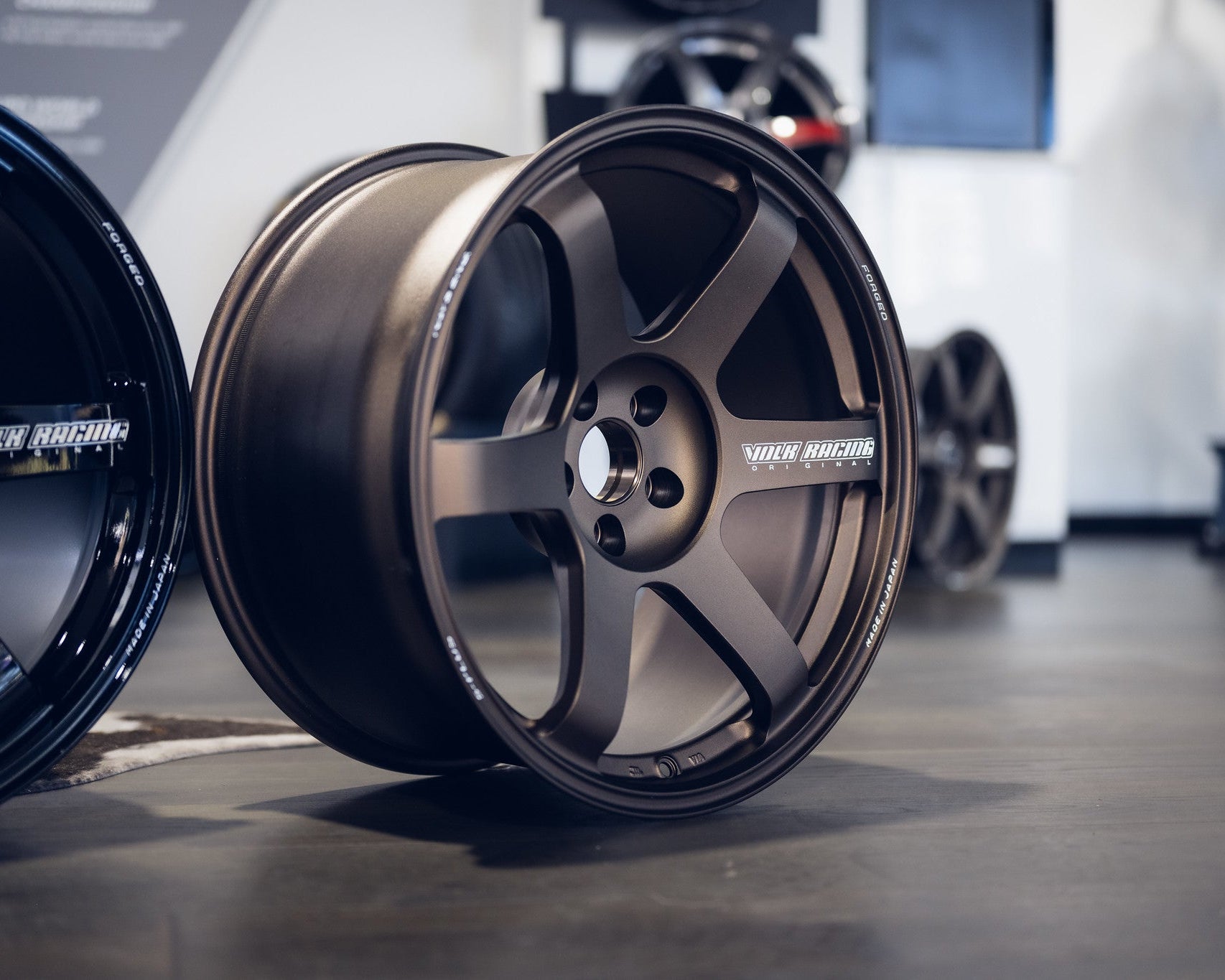 TE37 SAGA S-plus for R35 GT-R - F: 20x10 +30 R: 20x12 +20
