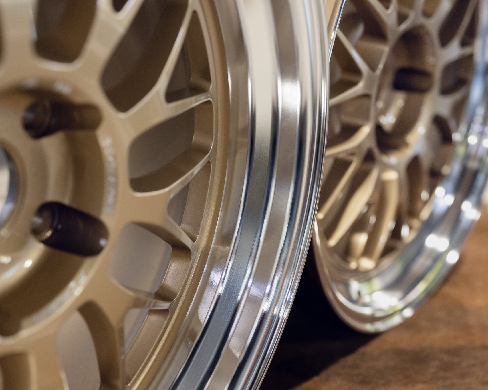 Volk Racing 21A Custom for BMW - F: 18x9.5 +22 - F2 - M R: