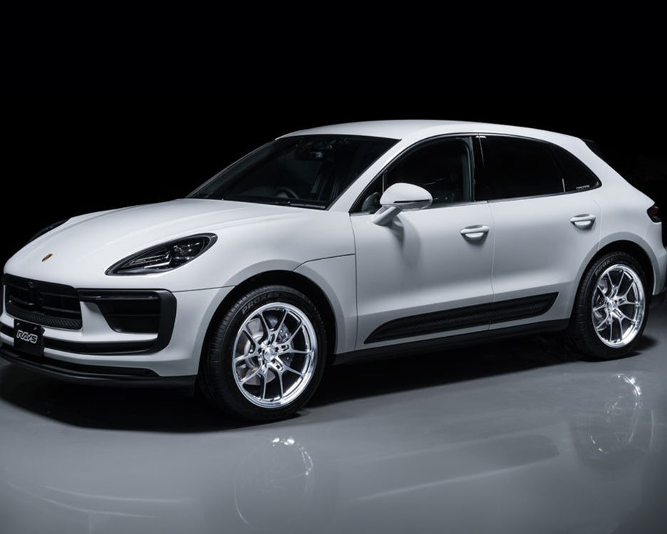 Volk Racing G025LC for Macan - F: 20x9 + 20 R: 20x10 + 15