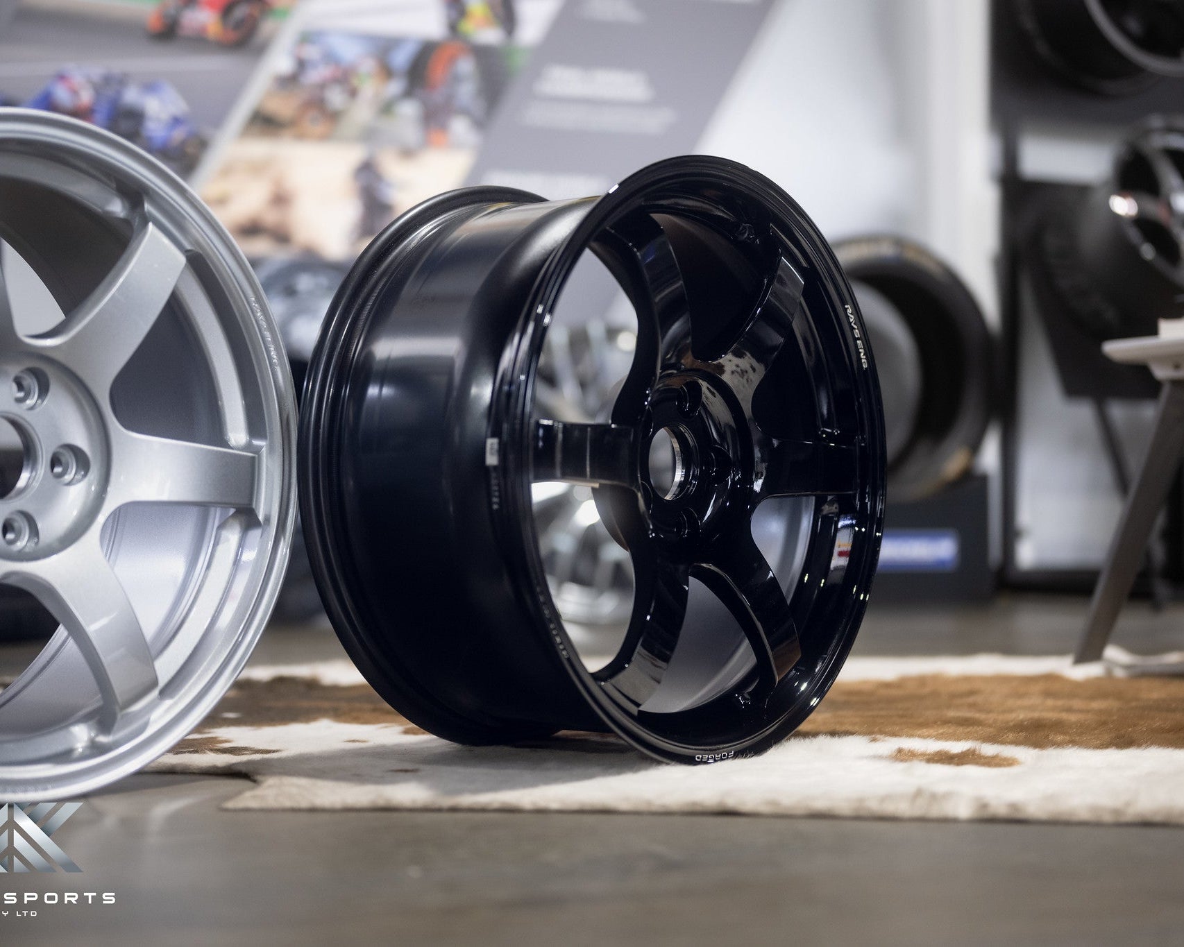 Volk Racing TE37 Saga SL - Obsolete Units - 18x9.5 + 39