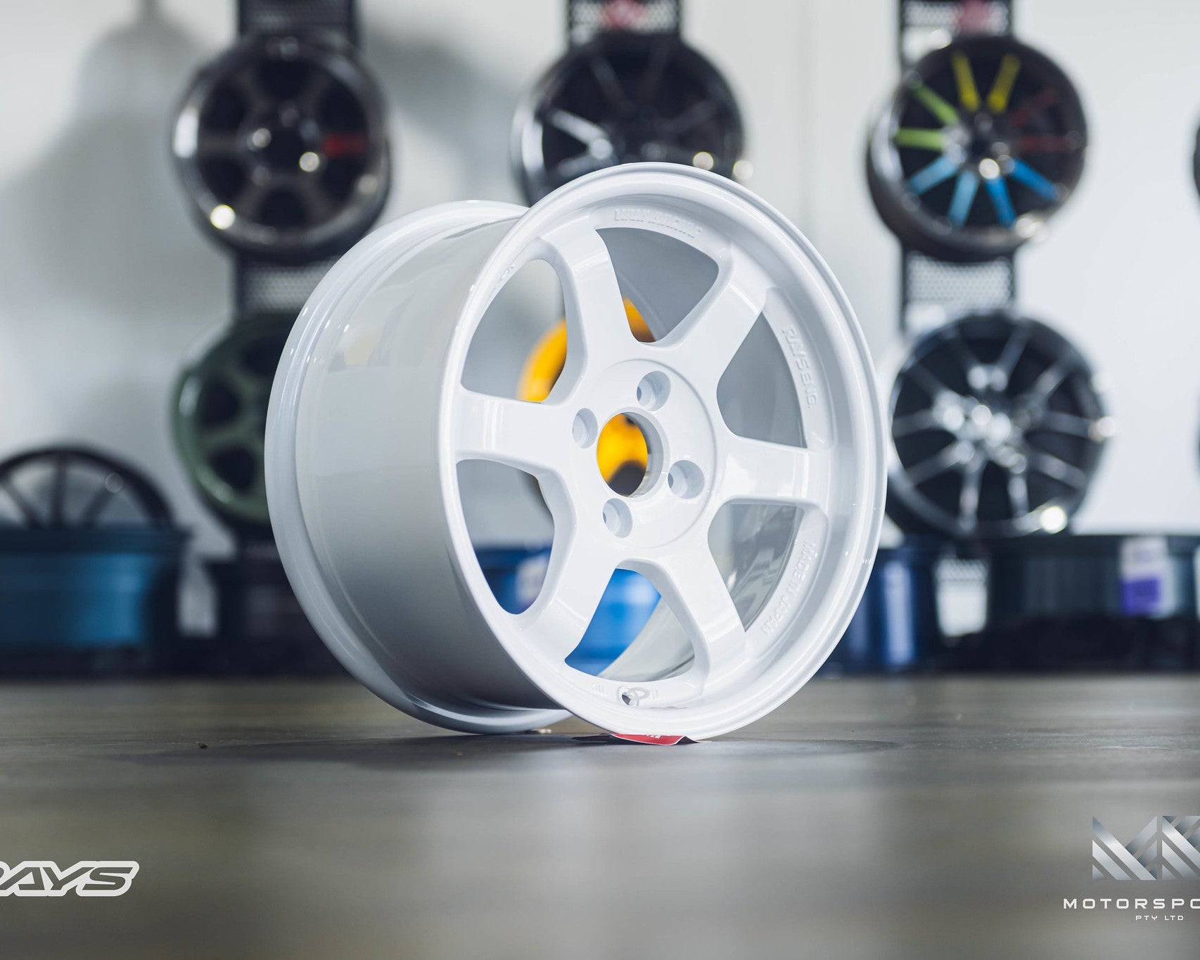 Volk Racing TE37SL 15’’ - 15x8 + 25 4x100 / Dash White