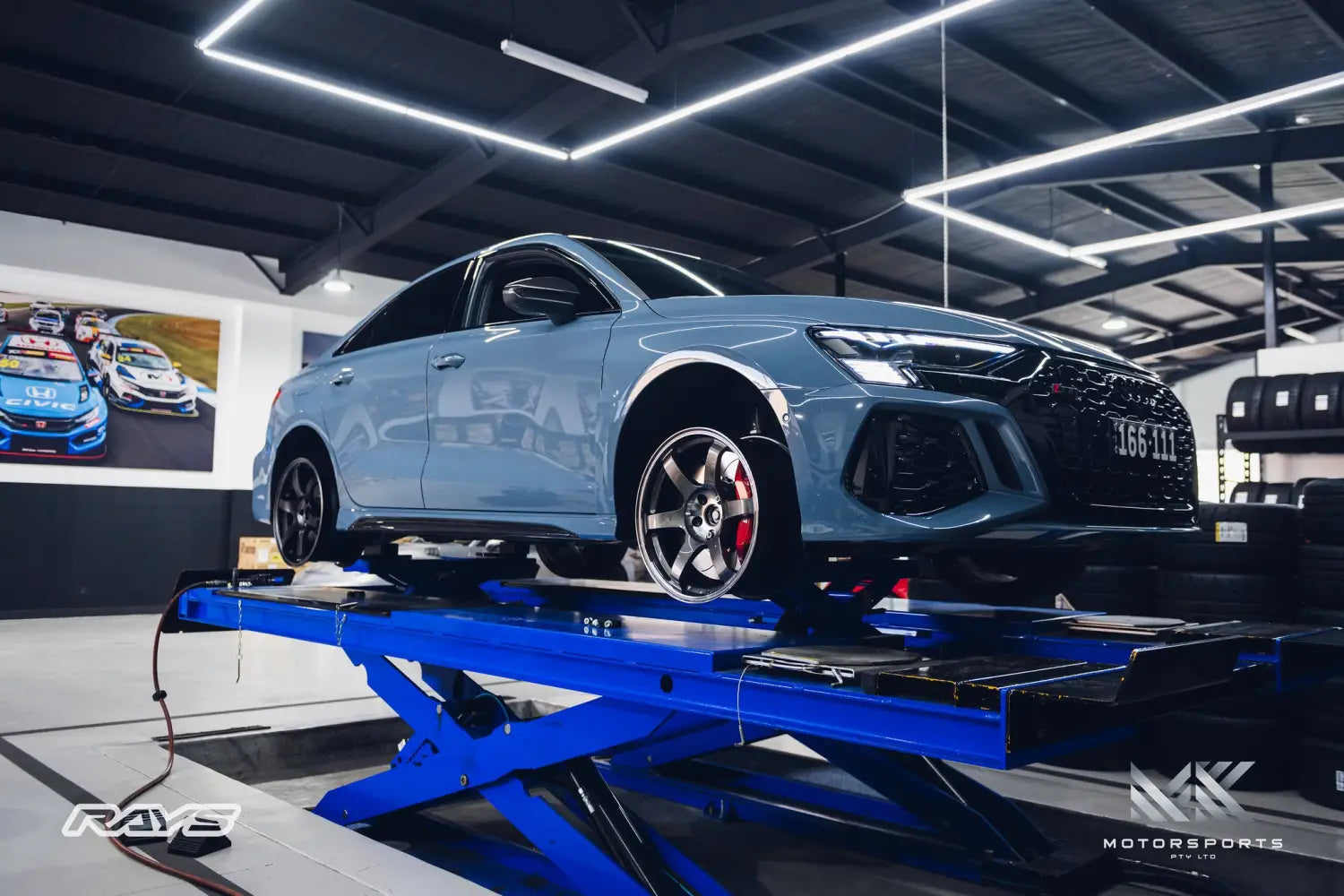 8Y RS3 18 RAYS Fitment