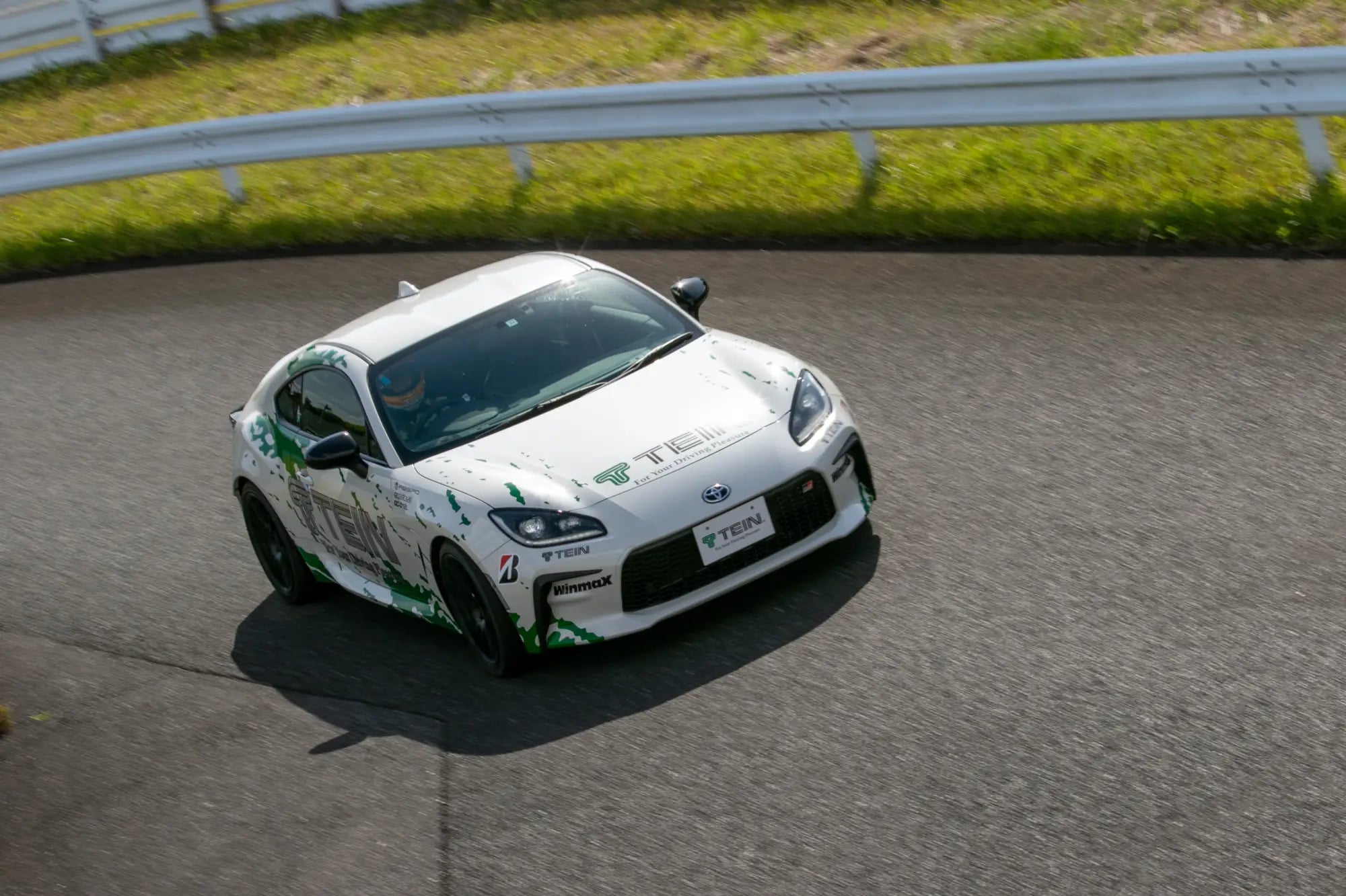 Toyota - Tein Mono Racing