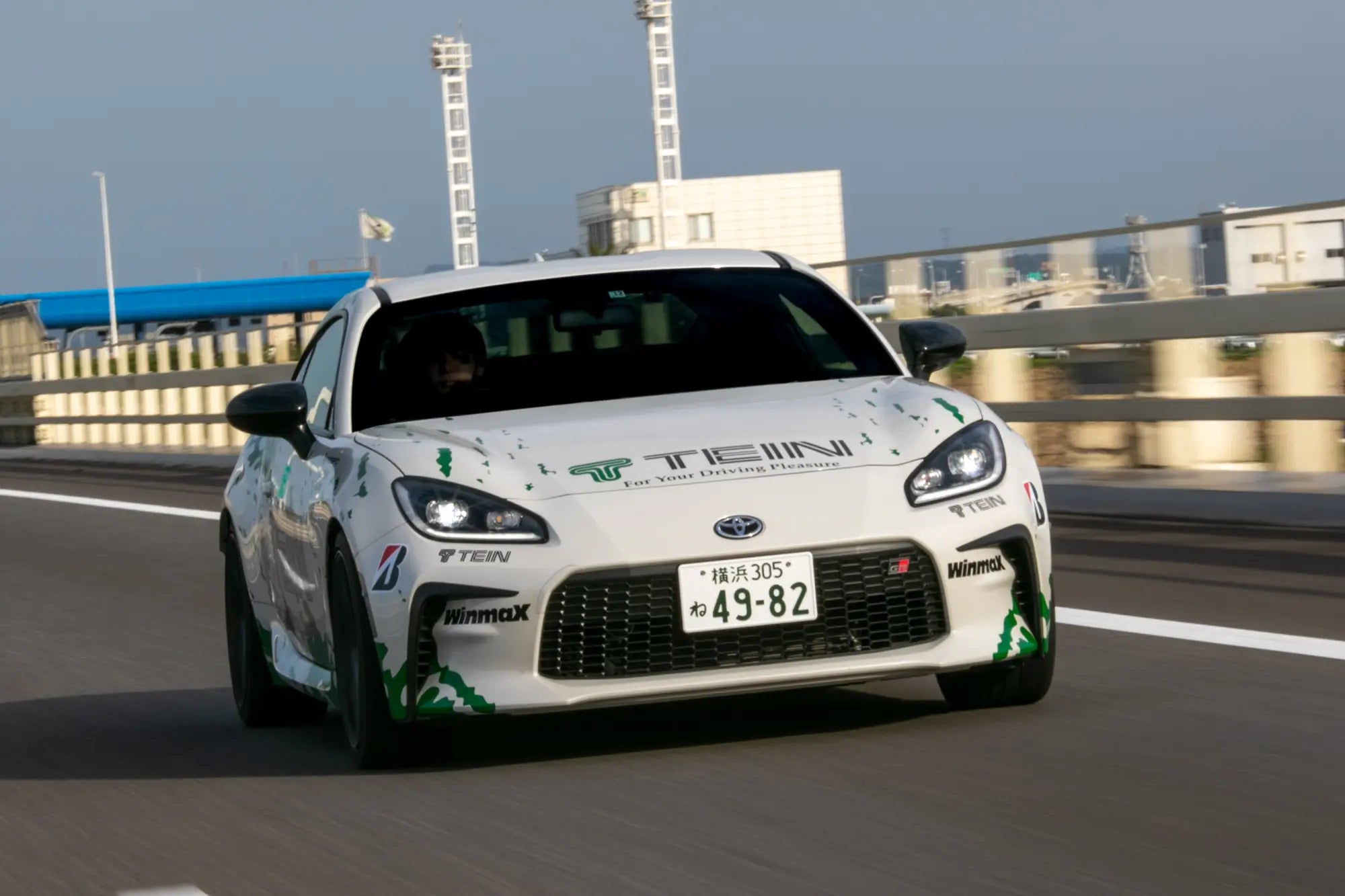 Toyota - Tein
