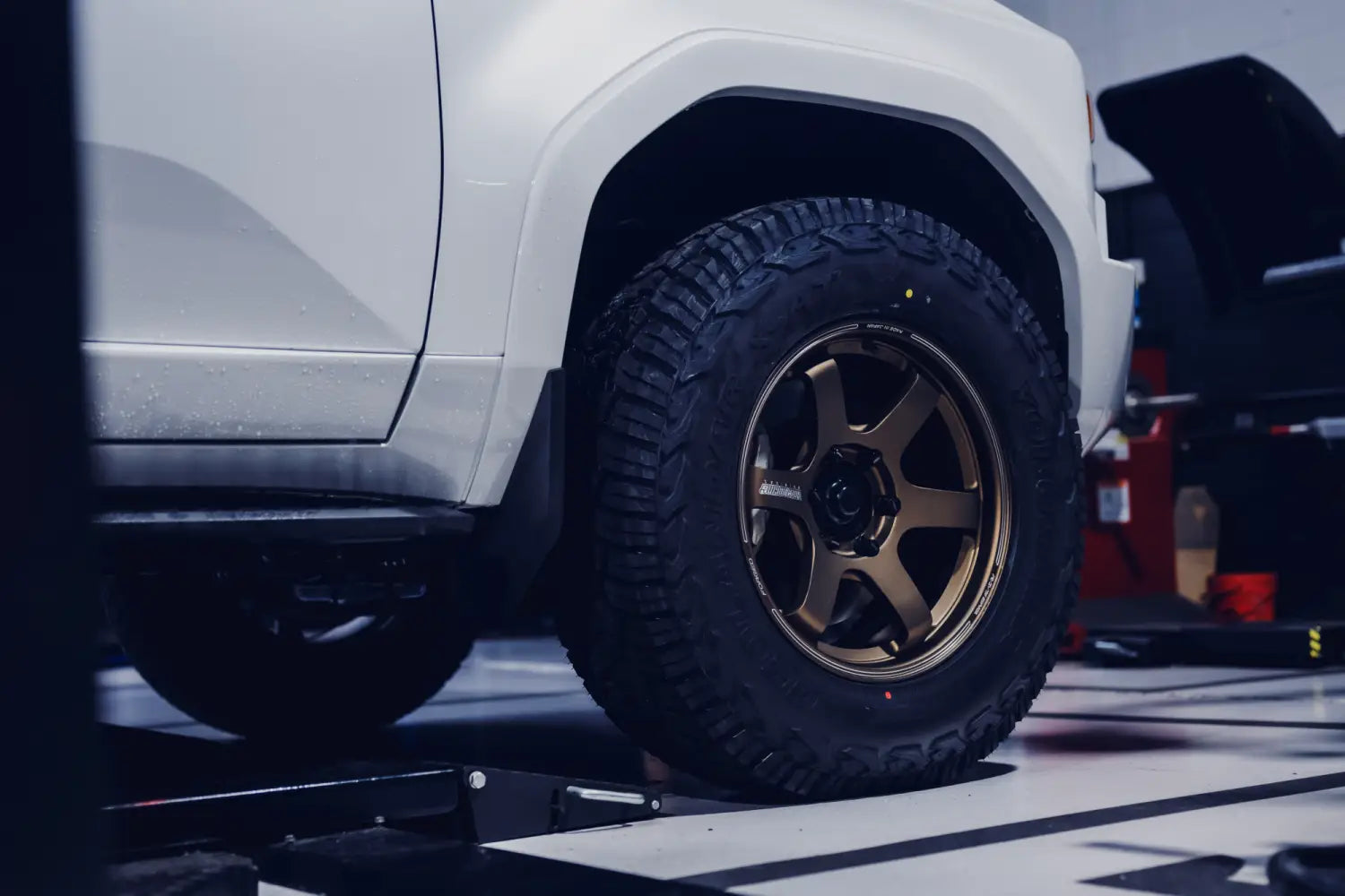 TE37SB x Landcruiser Prado