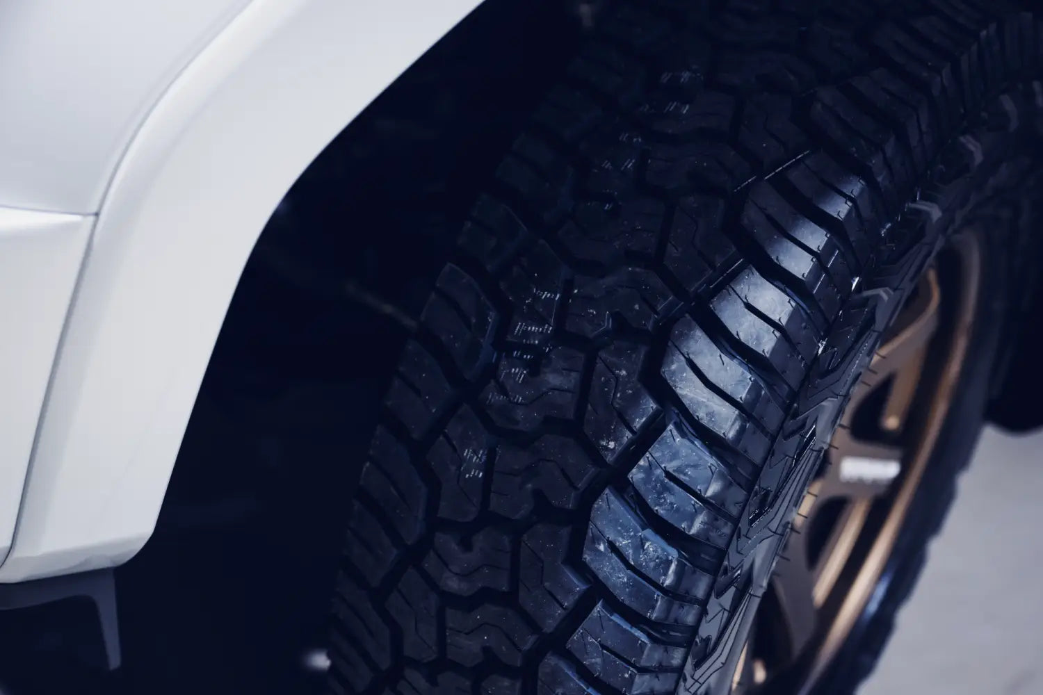 TE37SB x Landcruiser Prado