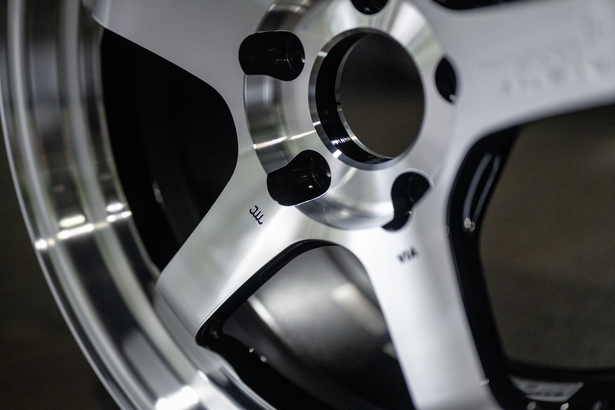 Advan GT Beyond-R 5x100 - Wheels