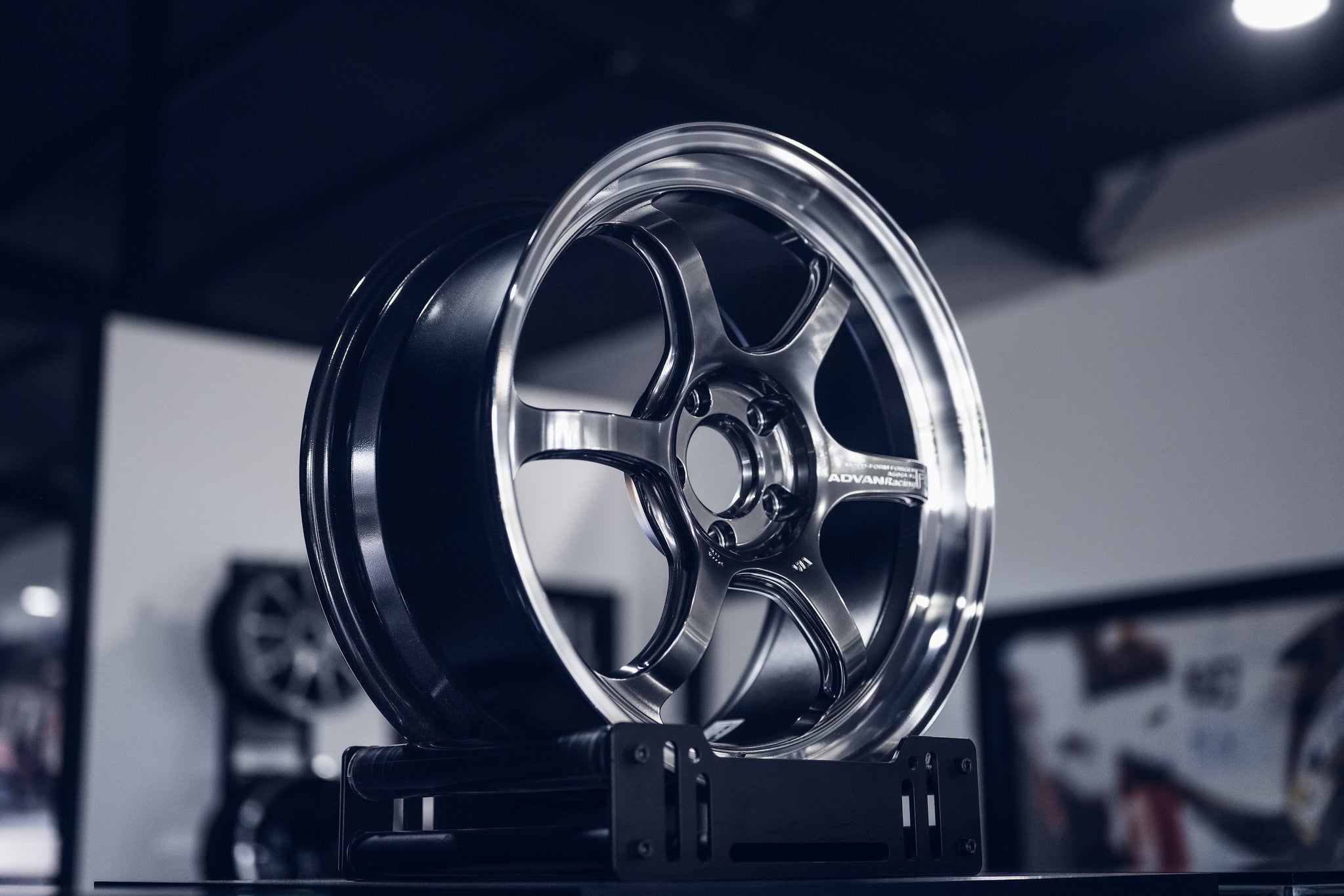 Advan Racing R6 5x112 - Wheels