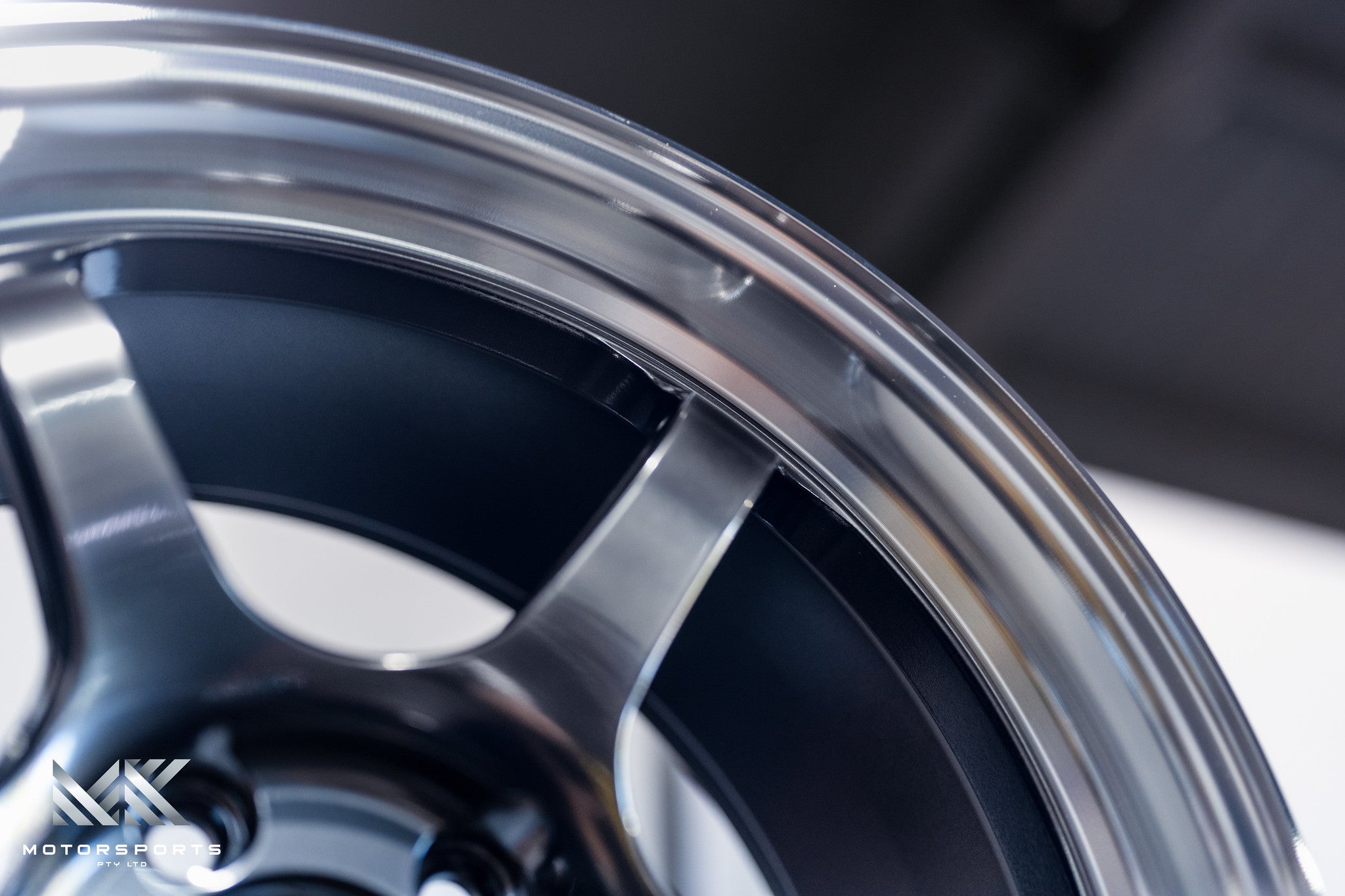 Advan Racing R6 5x112 - Wheels