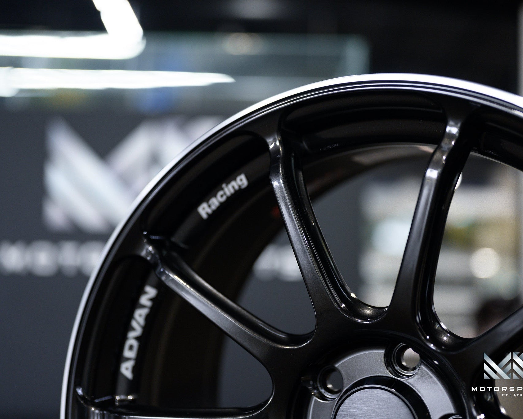 ADVAN Racing RSIII – MK MOTORSPORTS