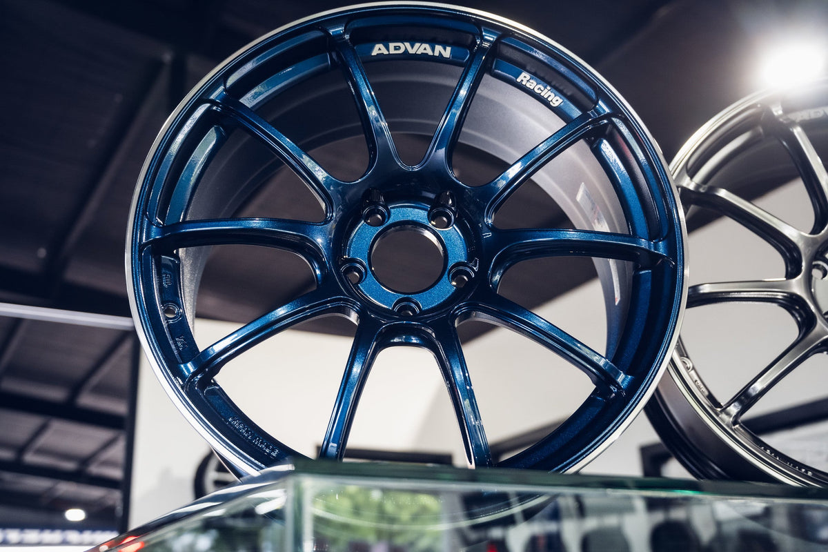 Advan Racing RZII 5x114.3 - 19x8.5 +38 5x114.3 / Racing