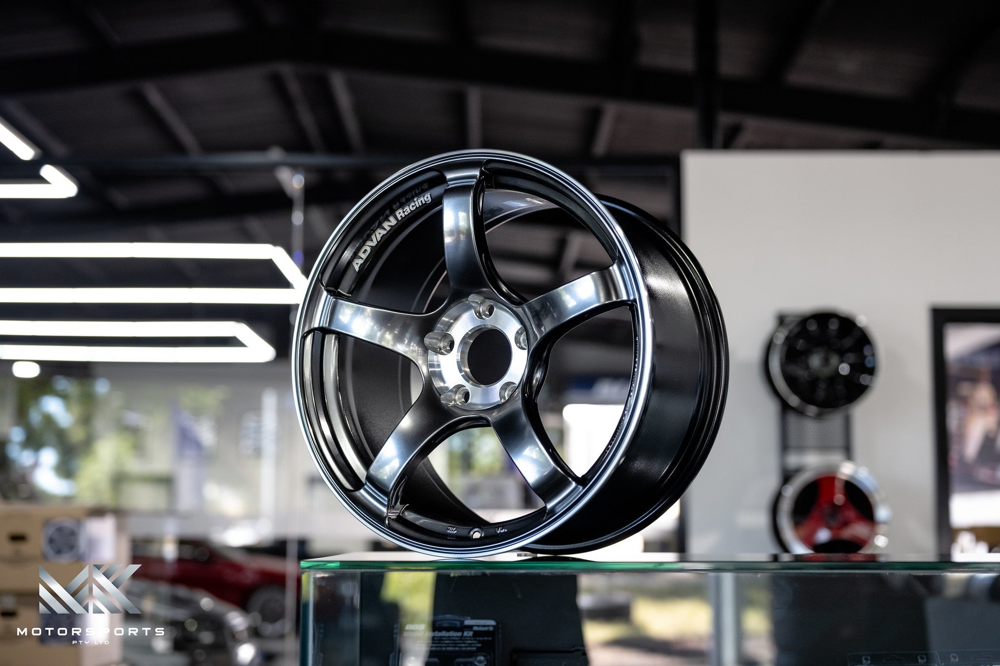 Advan TC-4 SE 17’’ - 17x7 + 42 4x100 / Racing Hyper Black &
