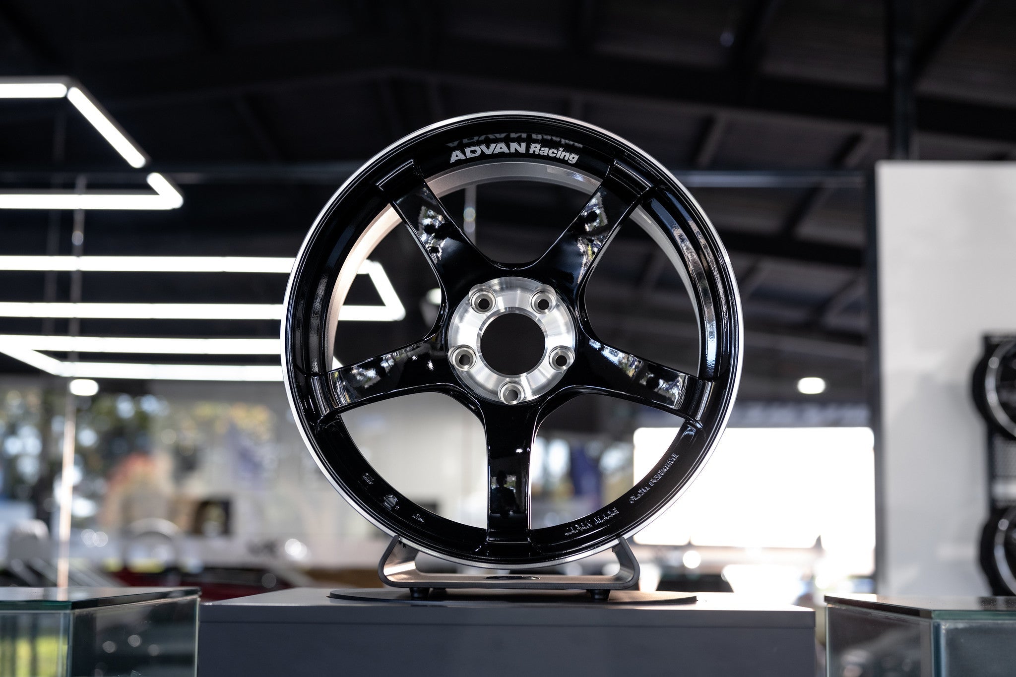 Advan TC-4 SE 17’’ - Wheels