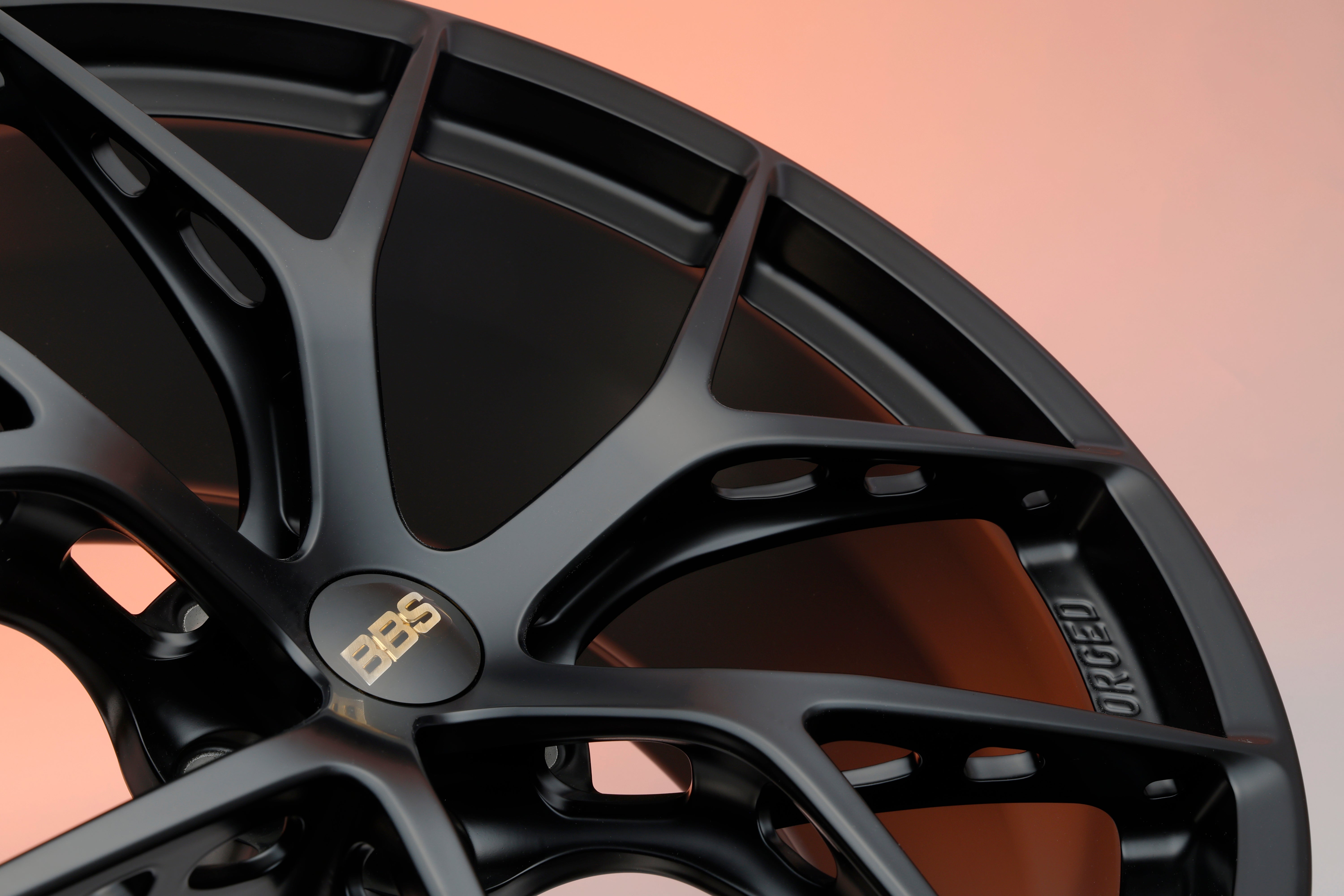 MK MOTORSPORTS の BBS FI-R |ホイールセット $9890.00 から