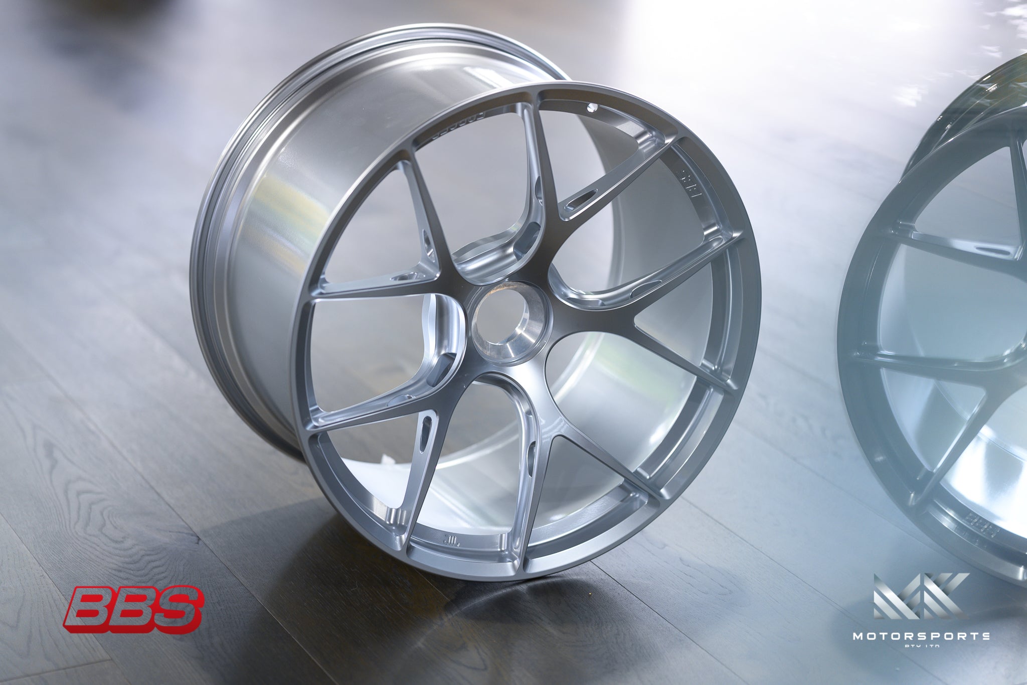 MK MOTORSPORTS の BBS FI-R |ホイールセット $9890.00 から